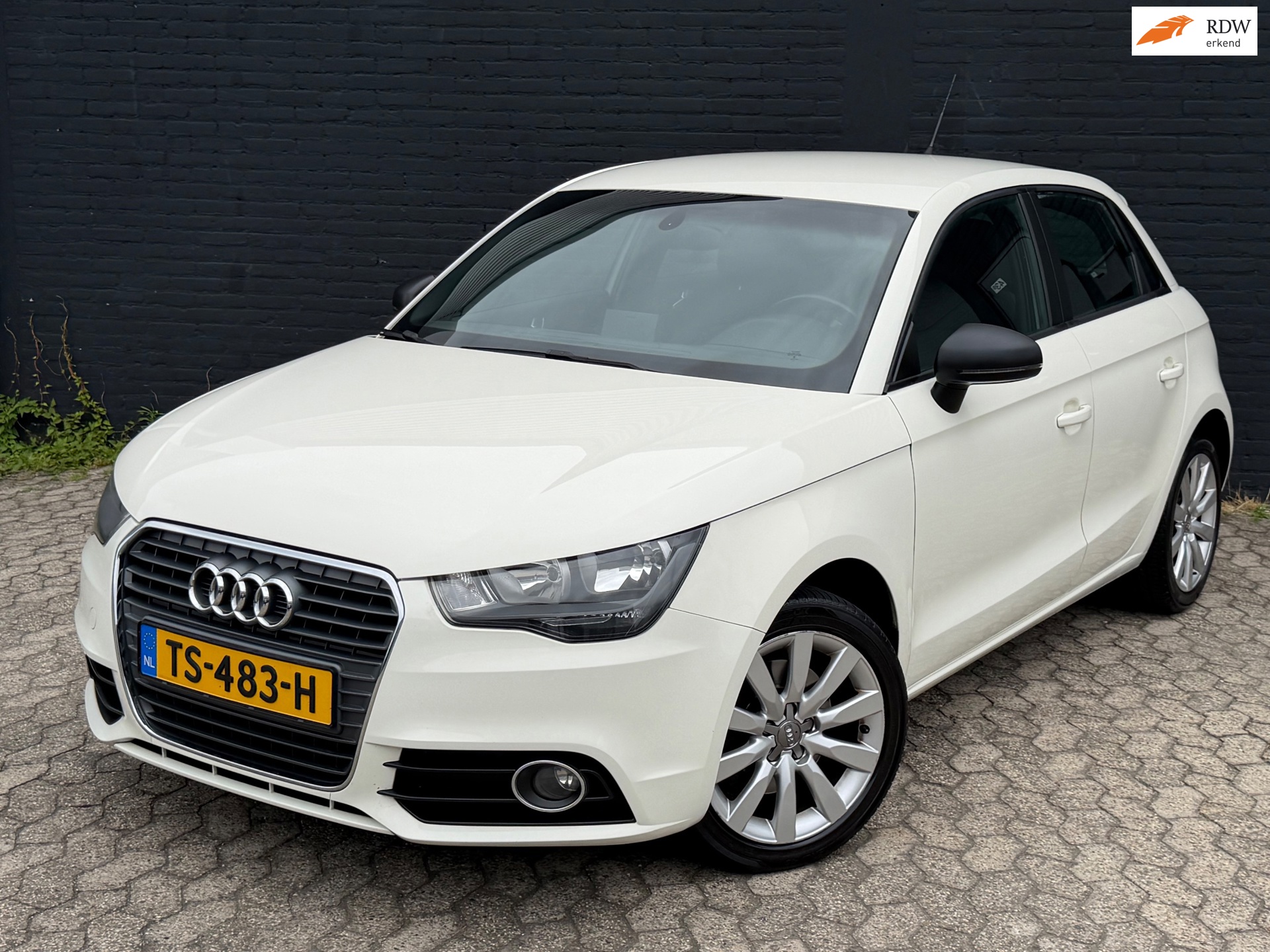 Audi A1 Sportback 1.4 TFSI Ambition Pro Line| NAVI|AIRCO|LEER|STOELVERWARMING