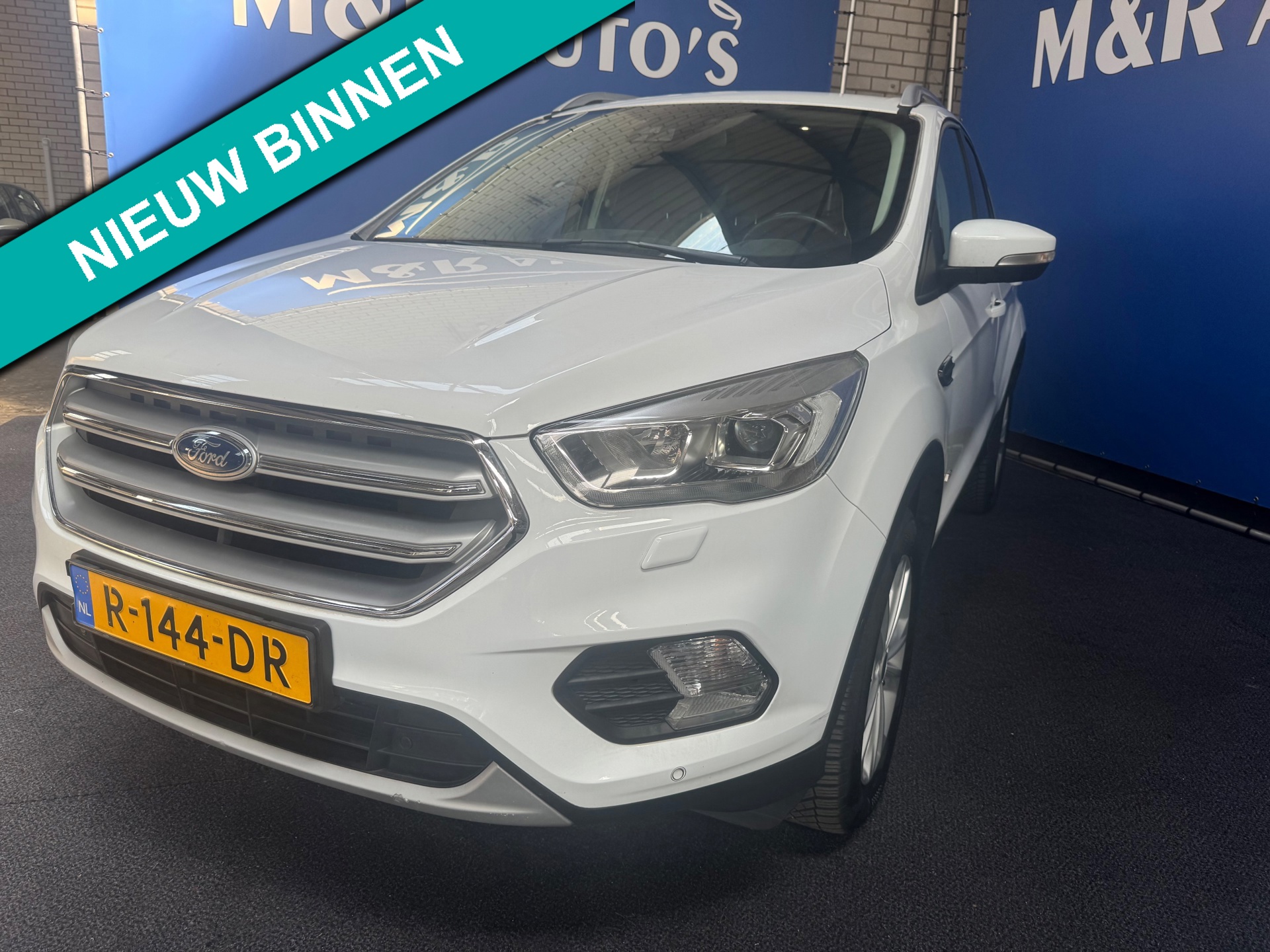 Ford Kuga 1.5 Titanium 4WD Automaat met Nieuwe APK