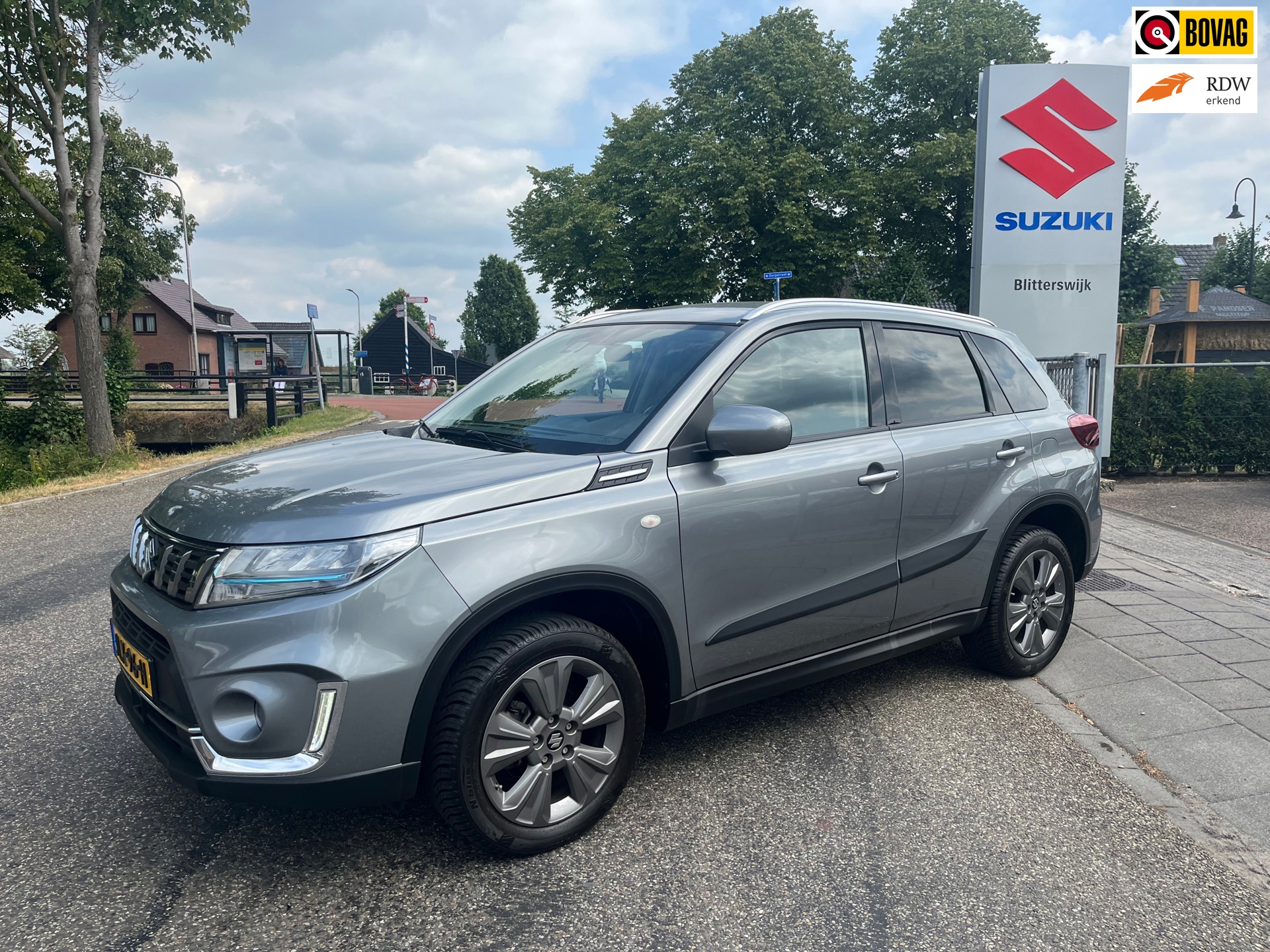 Suzuki VITARA 1.4 Boosterjet Select Smart Hybrid // 1500 kilo trekgewicht // Snel te rijden // Rijklaar prijs