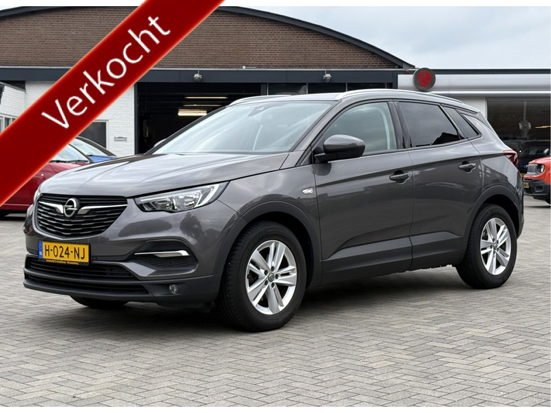 Opel Grandland X Turbo Business Executive | Automaat | Trekhaak |