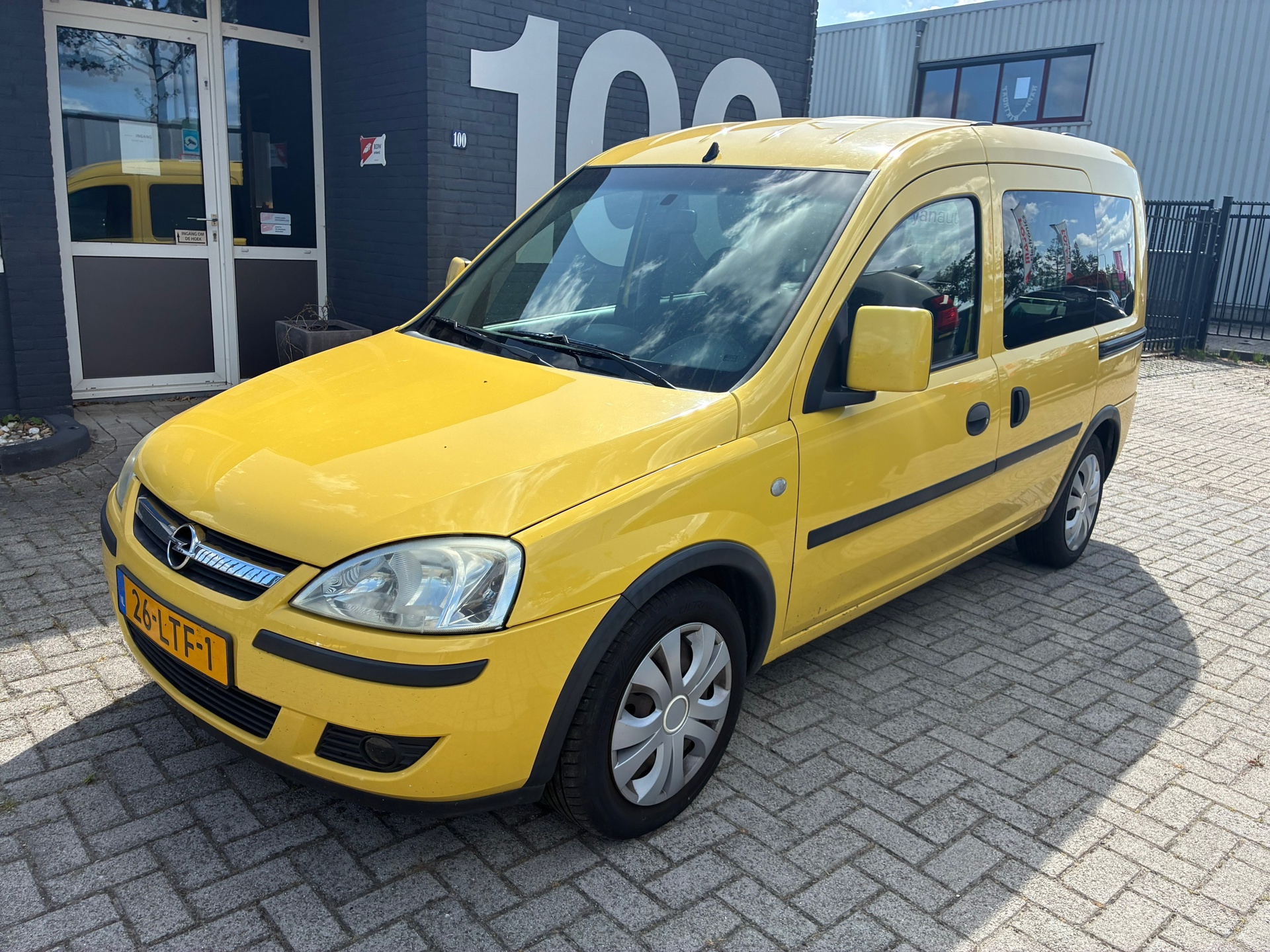 Opel Tour 1.4-16V Enjoy