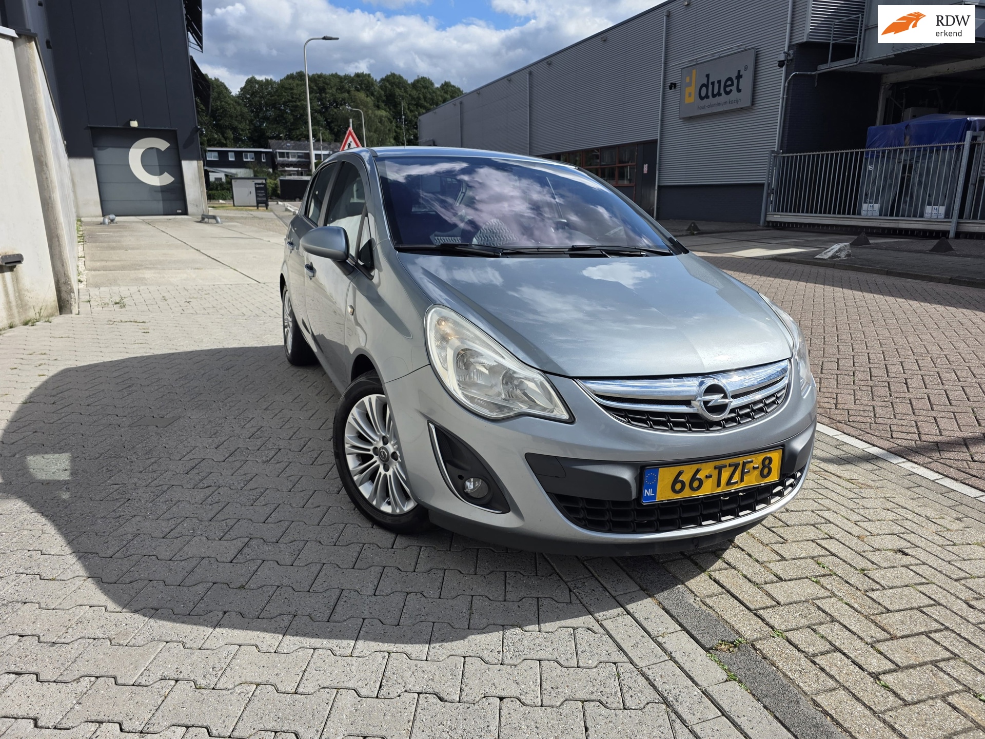 Opel Corsa 1.2-16V Cosmo NAVI Half Leer PDC Volledig onderhouden