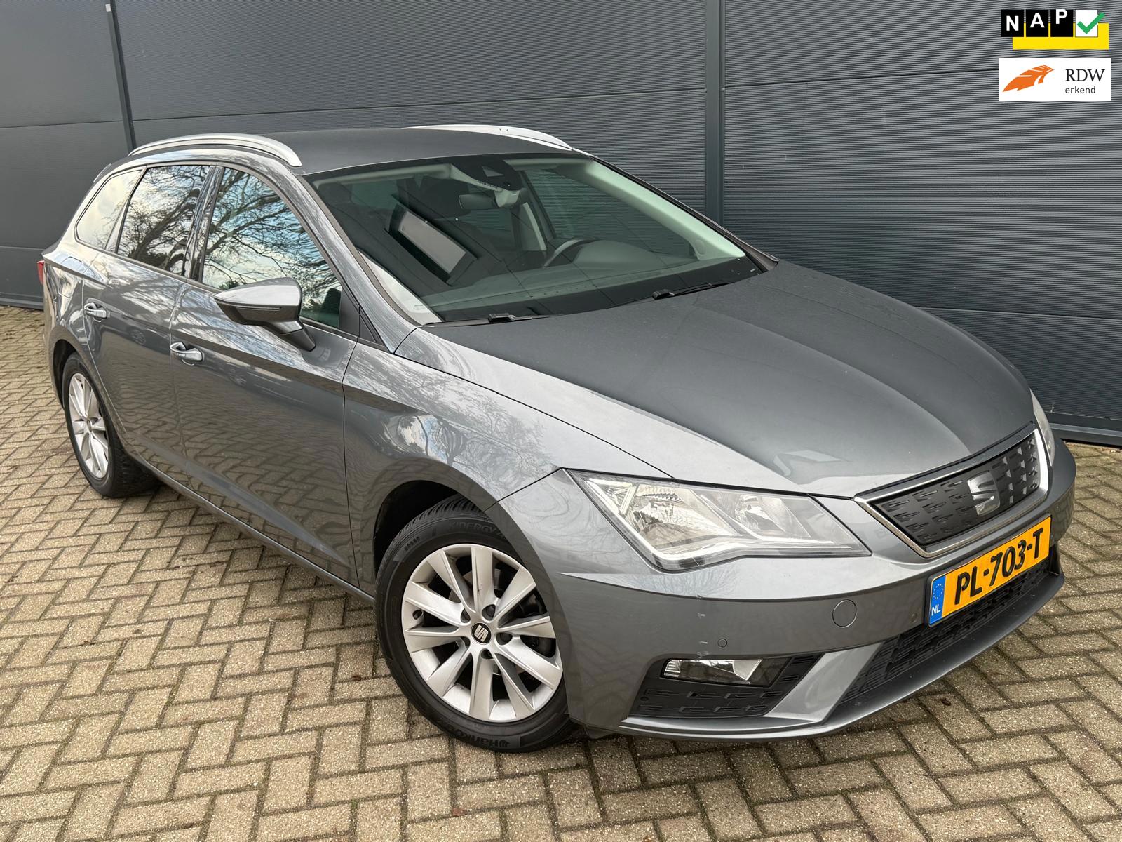 Seat Leon ST/Automaat/Navi/carplay/psrkeer sensoren voor en achter/led lamp/ 1.0 EcoTSI Style Business Intense