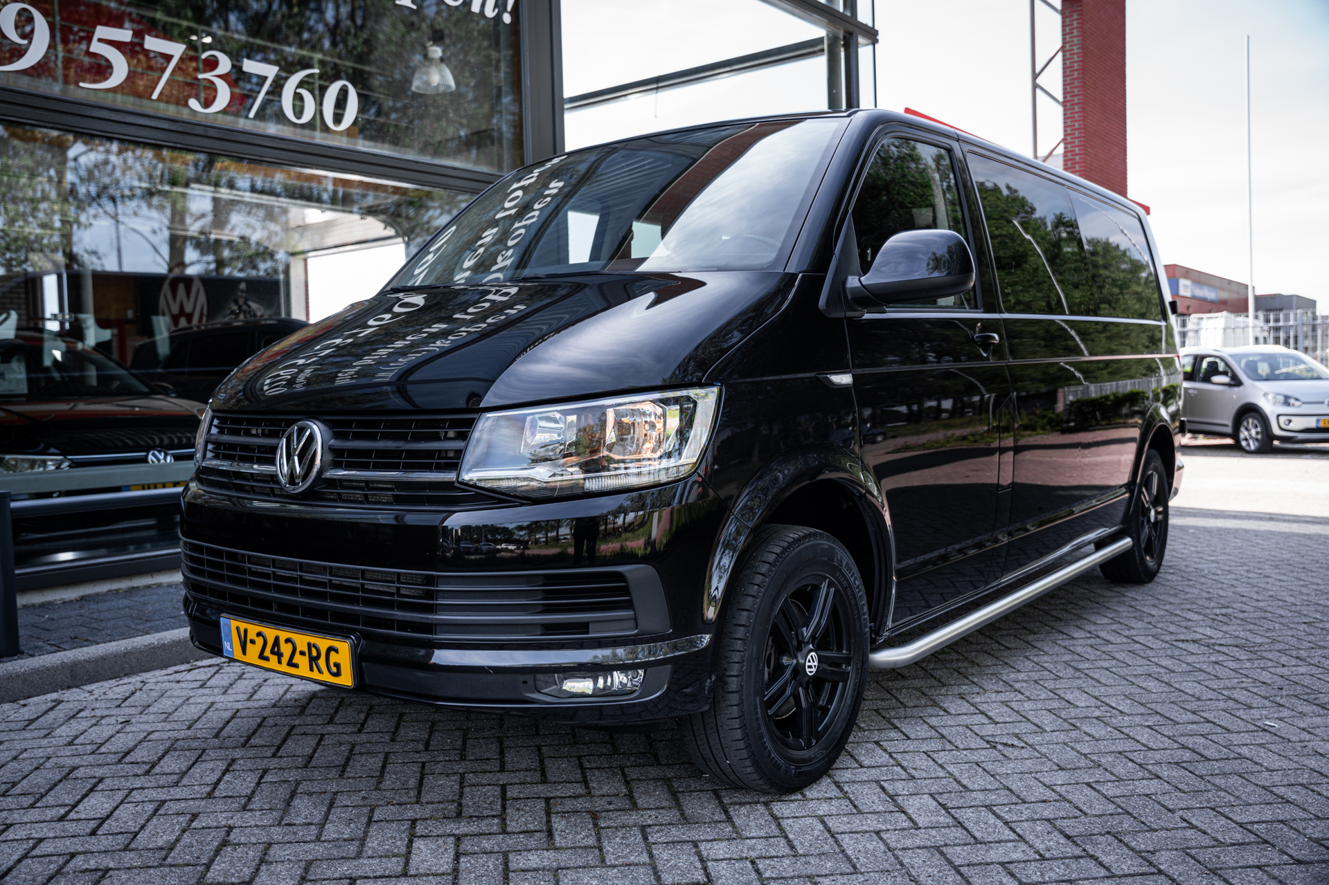 Volkswagen Transporter 2.0 TDI 150pk L2 Dubbel cabine DSG aut. | Trekhaak | Parkeerhulp | Navigatie |