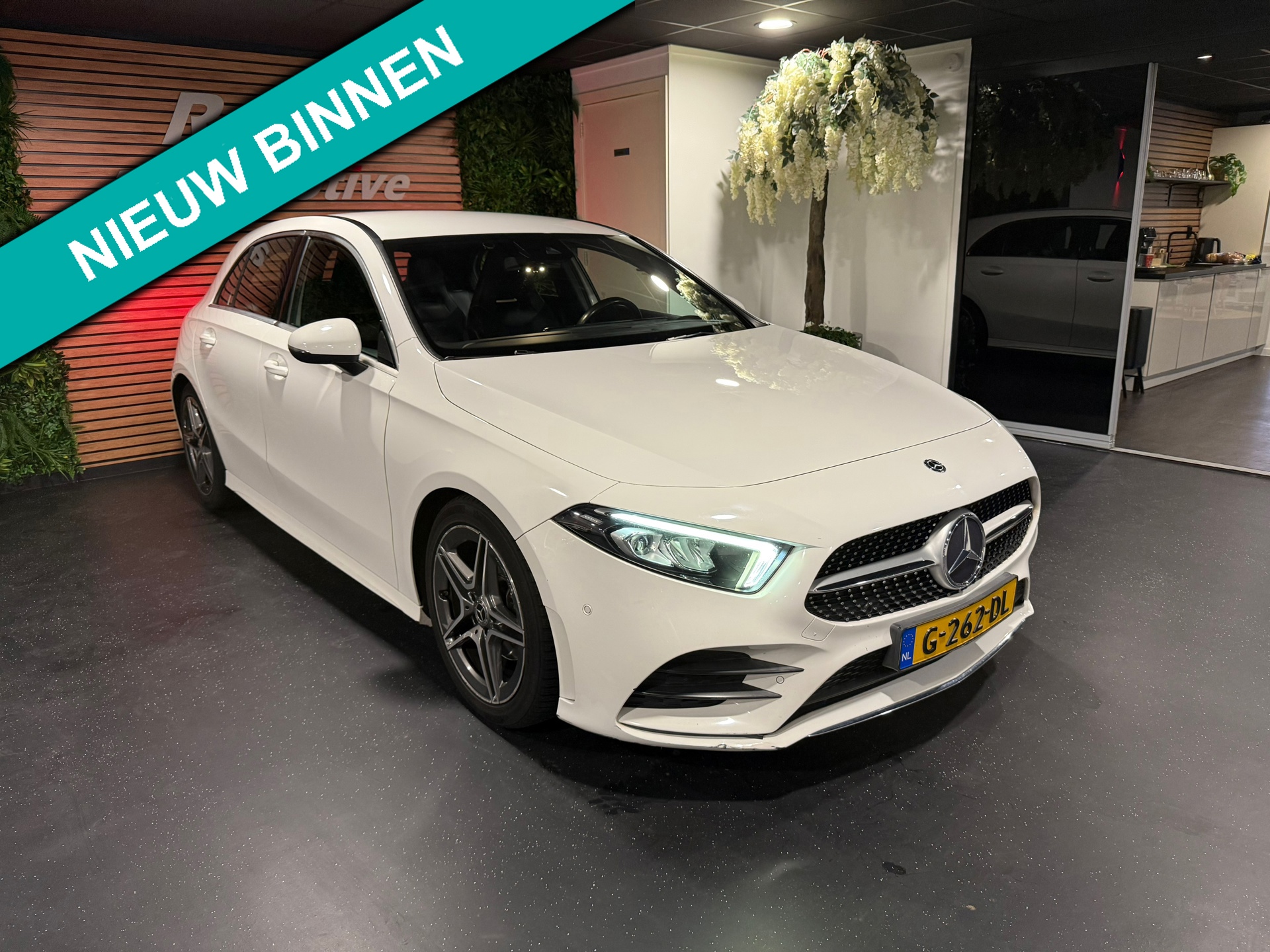 Mercedes-Benz A-klasse 160 Premium Plus AMG LINE - LED - CAMERA - LANE ASSIST.