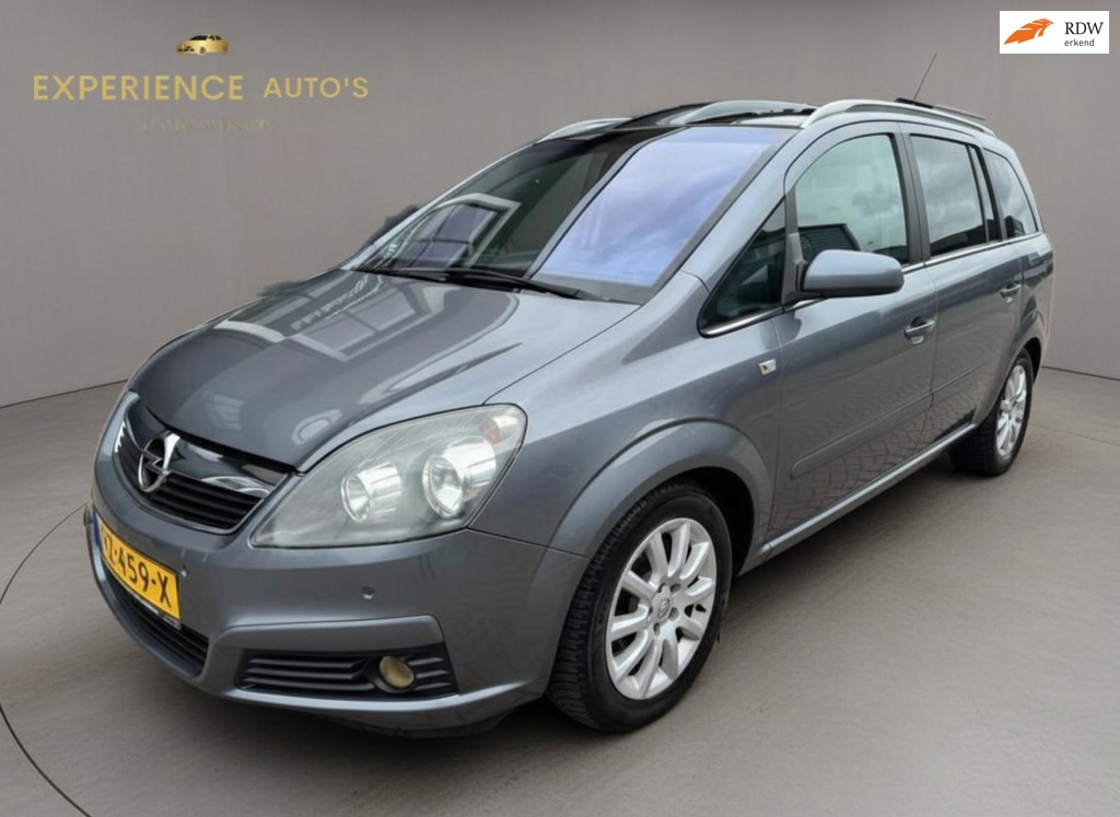 Opel Zafira 2.2 Cosmo AUTOMAAT/PANODAK/NAVI/7 PERS