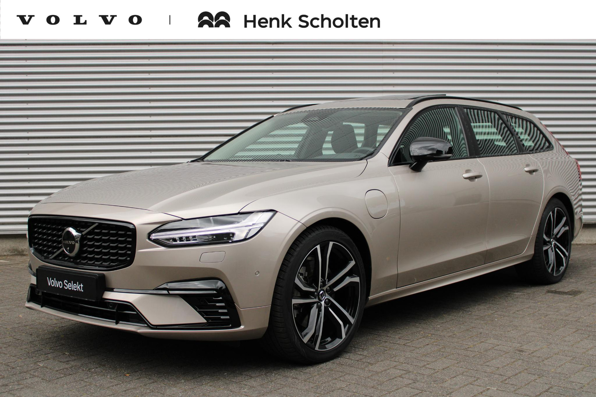 Volvo V90 2.0 T8 Plug-in hybrid AWD Ultra Dark