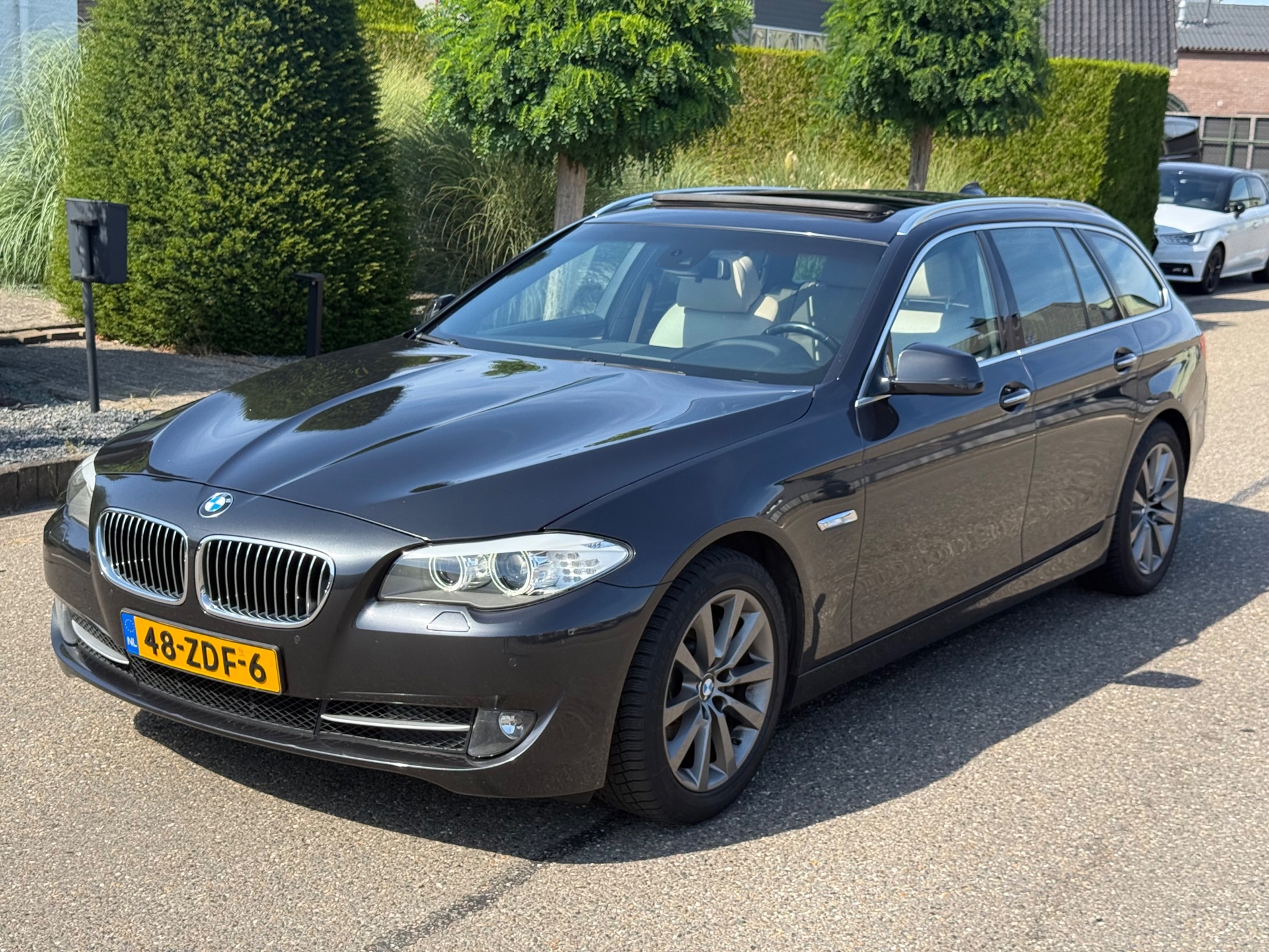 BMW 5-serie Touring 530d High Executive 2012 Pano/Navi/Leder/Lmv