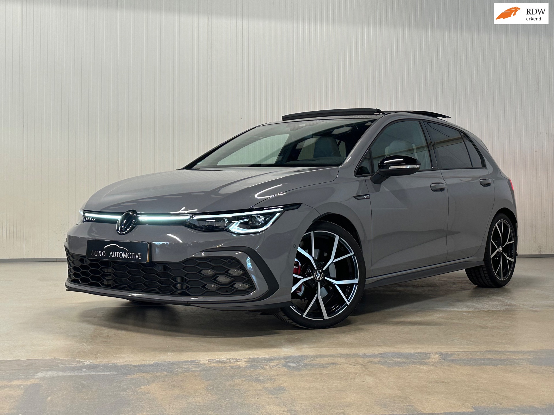 Volkswagen Golf 2.0 TDI GTD | PANO | TREKHAAK | HARMAN KARDON