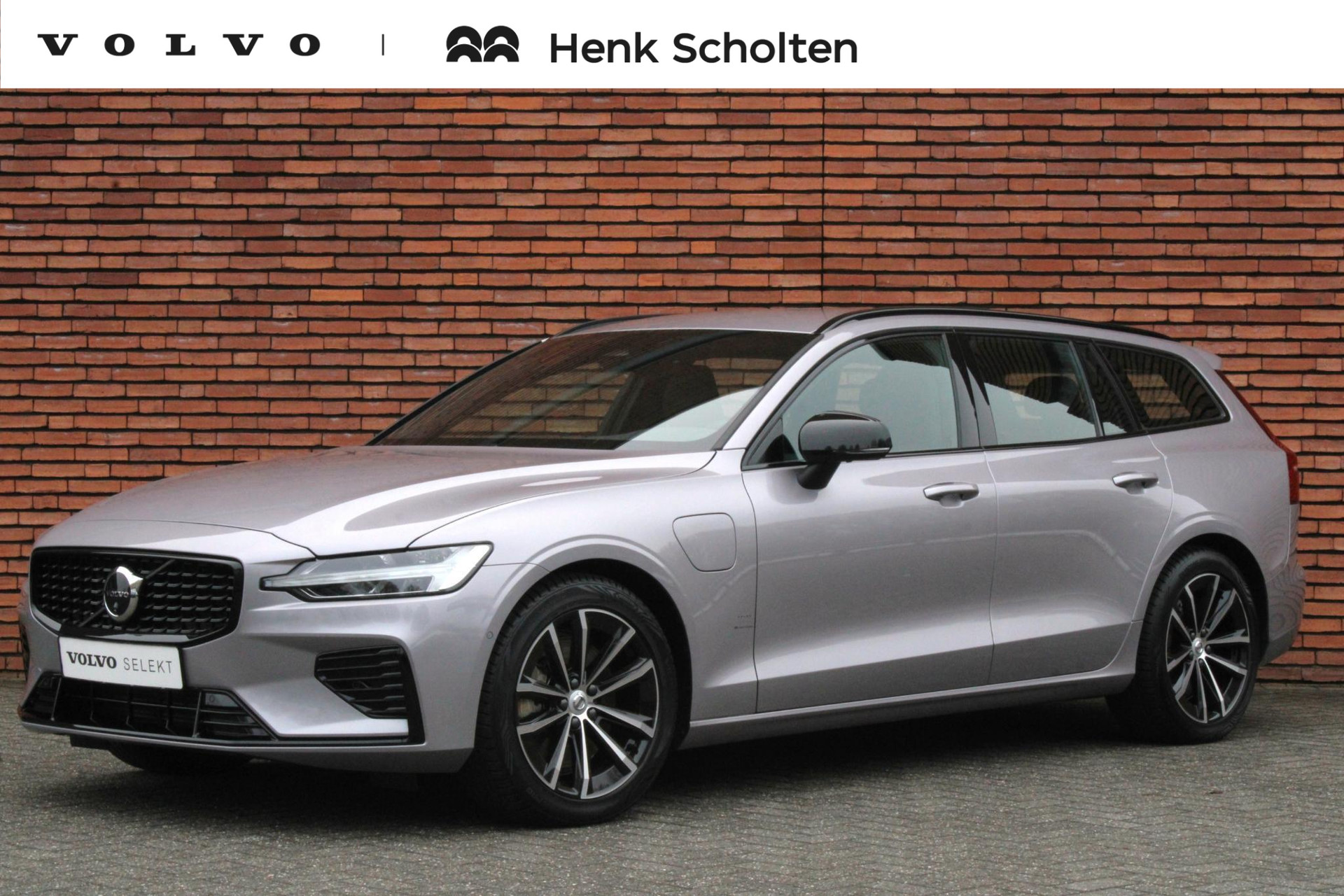 Volvo V60 T6 Plug-in hybrid AWD Plus Dark |