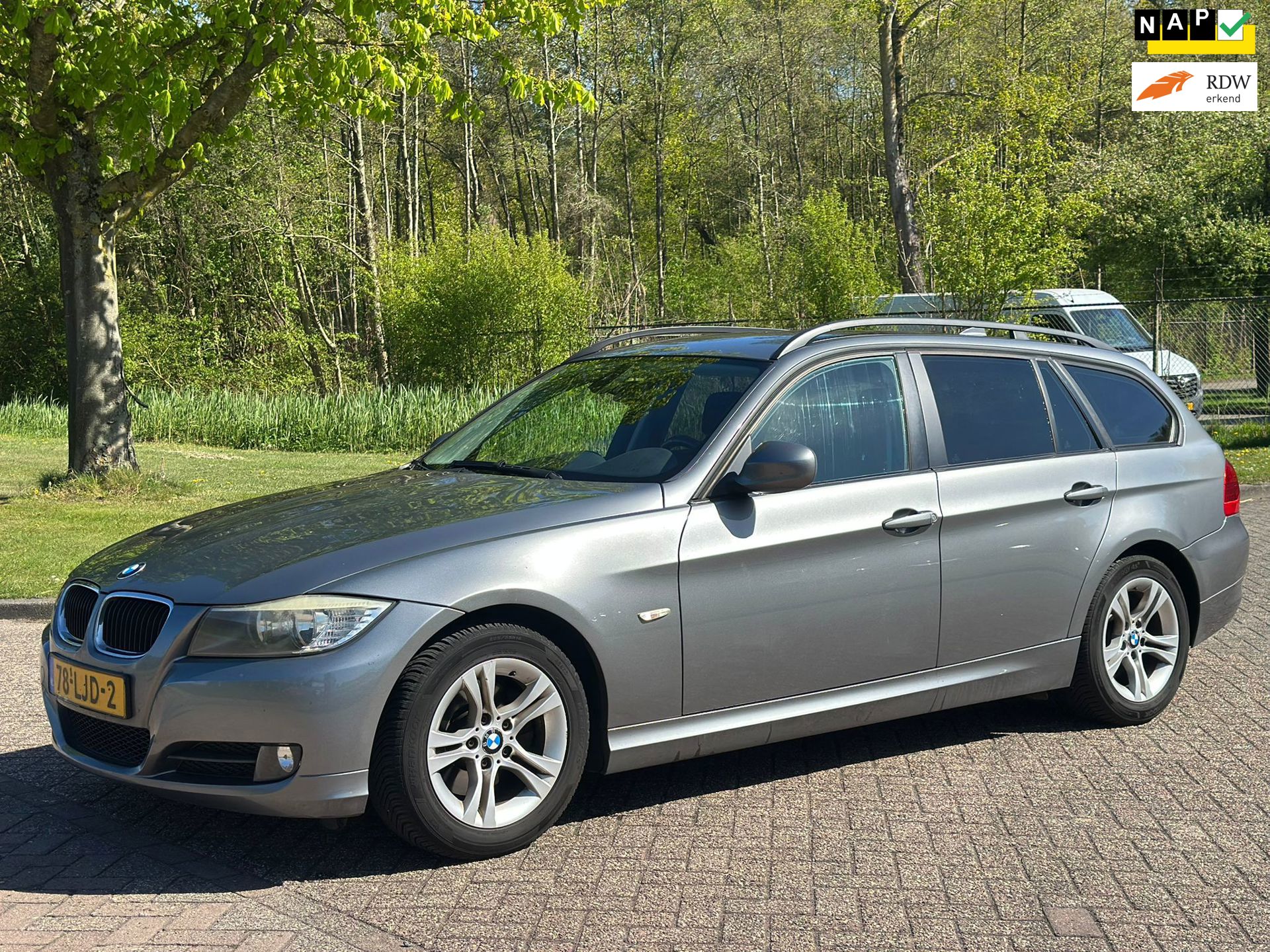 BMW 3-serie Touring 320i Business Line/AIRCO/CRUISE/NAVI/PARKEERSENS ACHTER