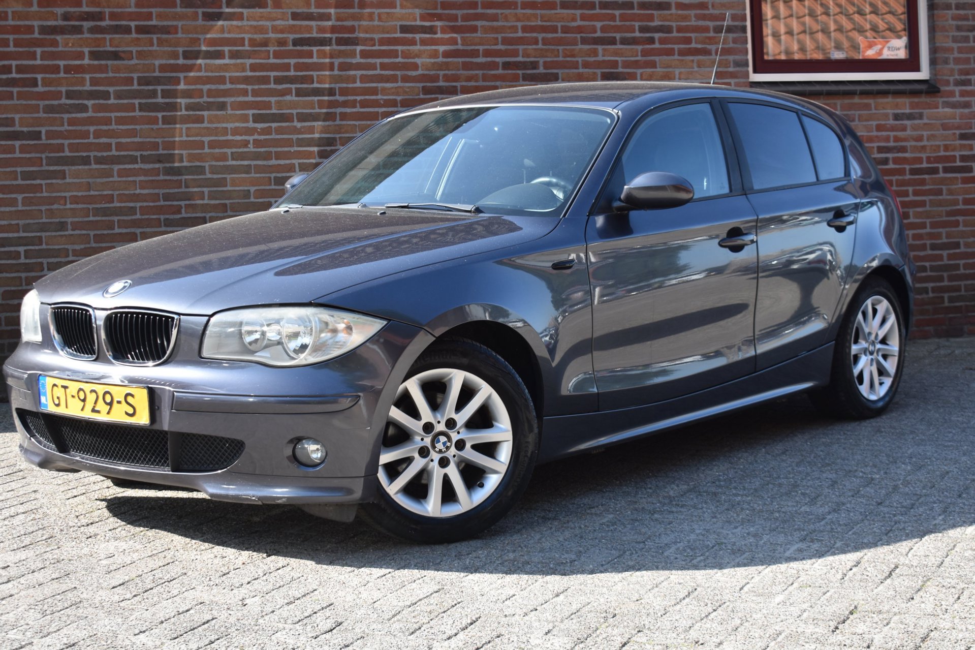 BMW 1-serie 116i High Executive '05 Leder Clima NAvi Cruise ZO MEE