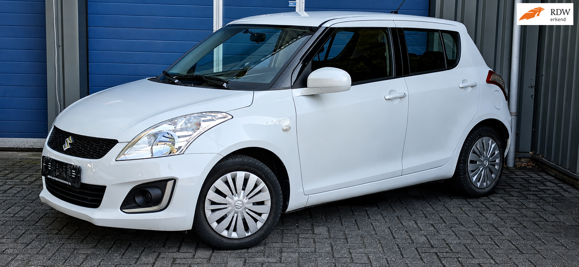 Suzuki Swift 1.2 95PK 5Drs VOL AUTOMAAT AIrco CARPLAY® Enz Dealer onderhouden