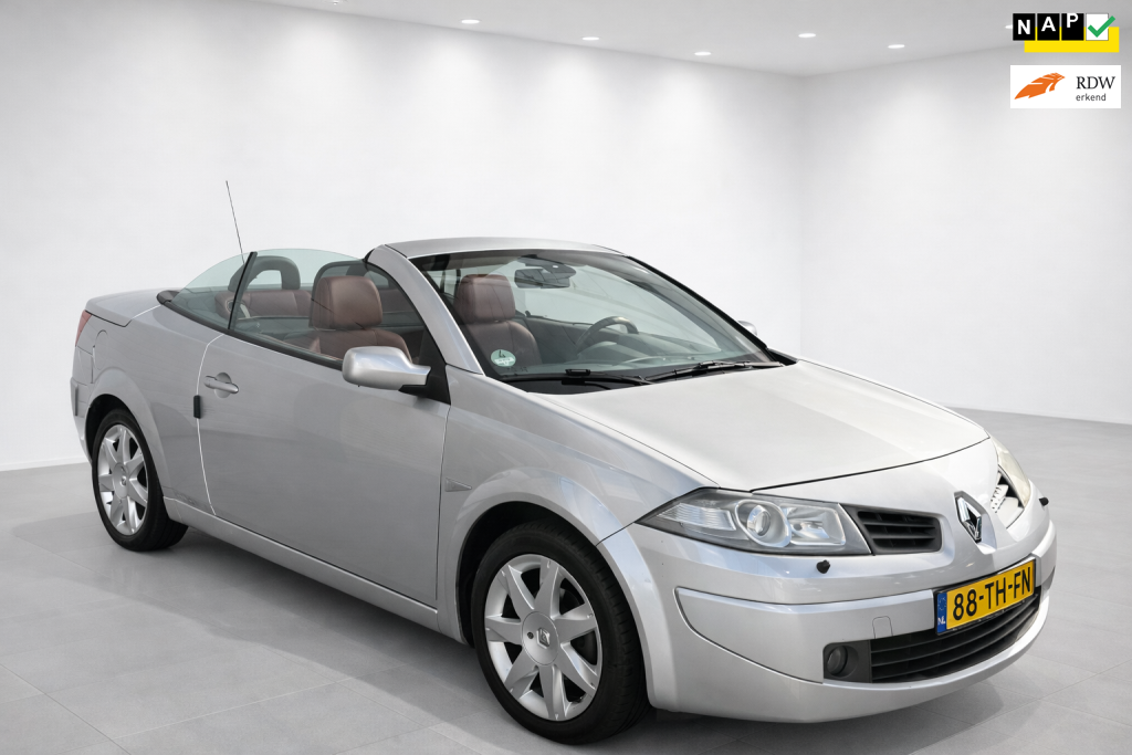 Renault Mégane Coupé-Cabriolet 2.0-16V Tech Line, Cabriolet, lichtmetaal, leder, airco, pdc, panoramadak, apk, inruil mogelijk