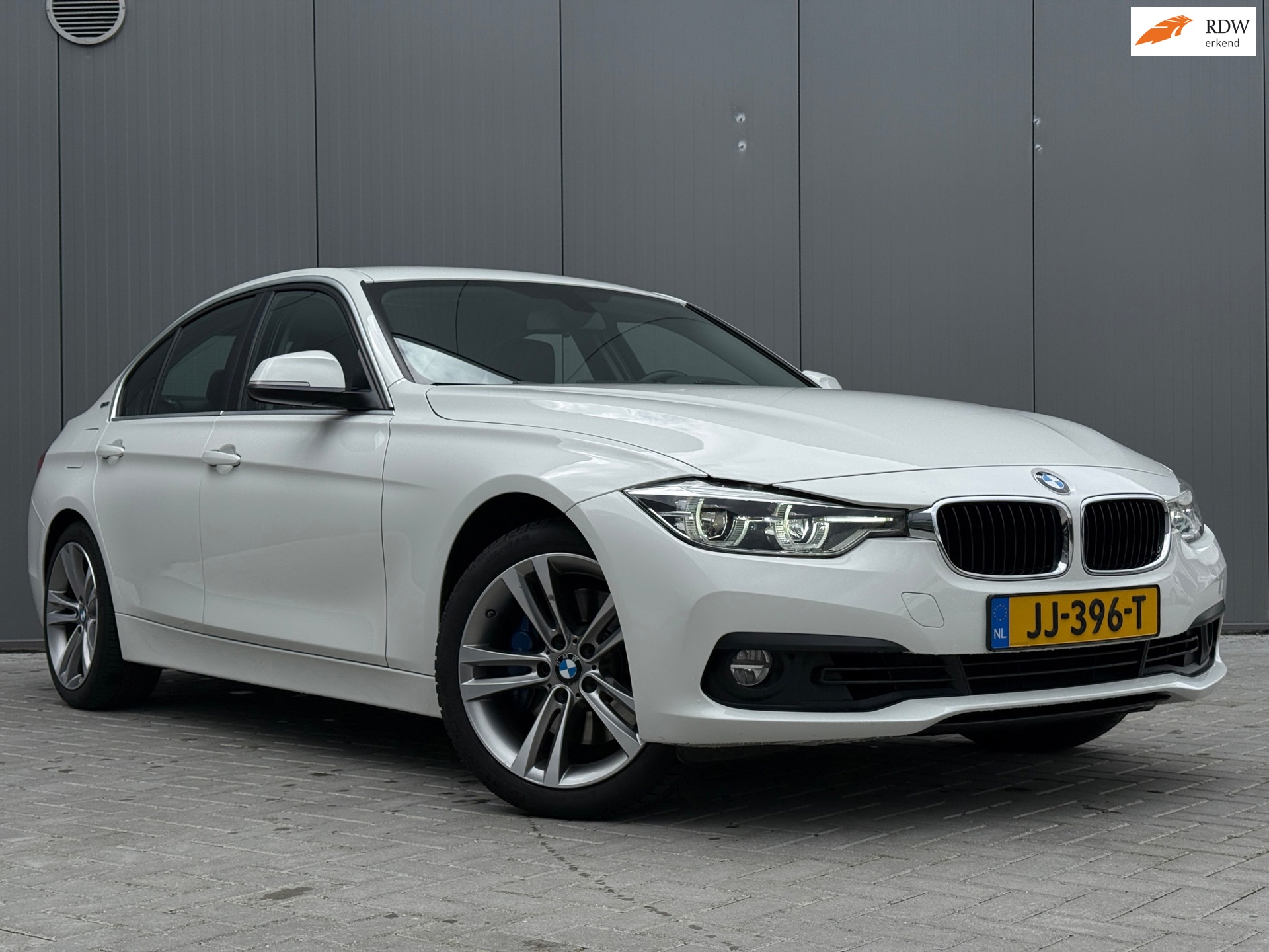 BMW 3-serie 330e Centennial Executive NIEUWE APK Harman Carplay
