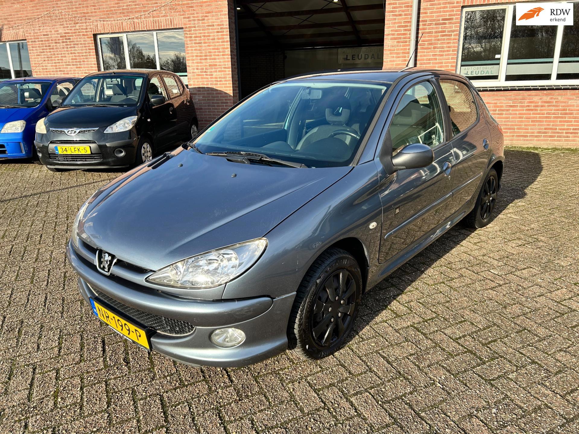 Peugeot 206 1.4 XS-line // 5 deurs // Airco //APK 6-4-2027