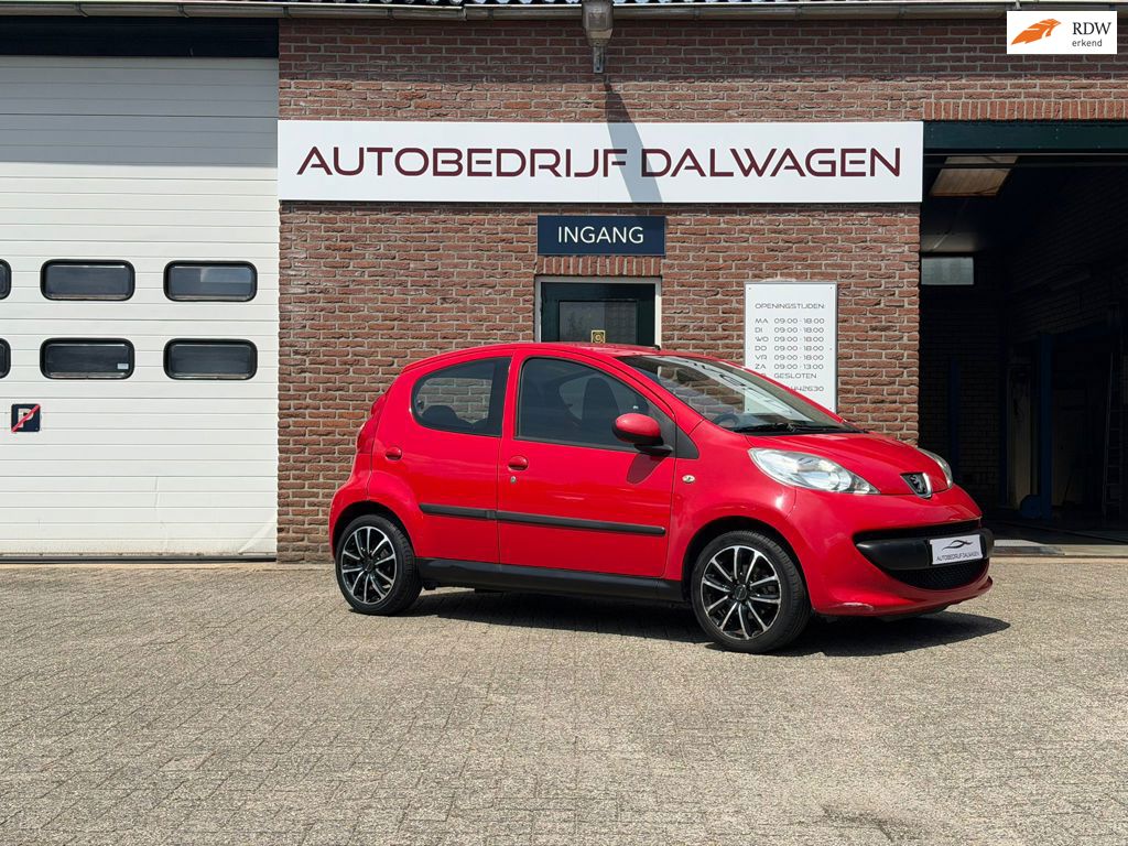 Peugeot 107 1.0-12V XS