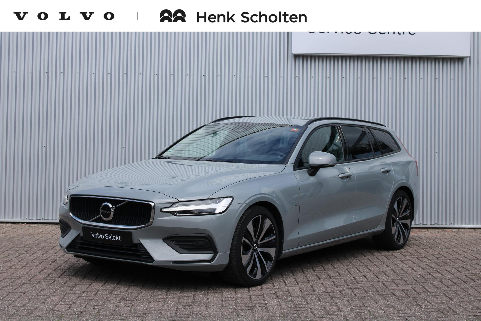 Volvo V60 2.0 B3 Essential Edition |