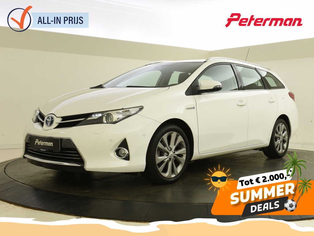 Toyota Auris 1.8 Hybrid Executive | PDC | Navigatie | Stoelverw. | Leder
