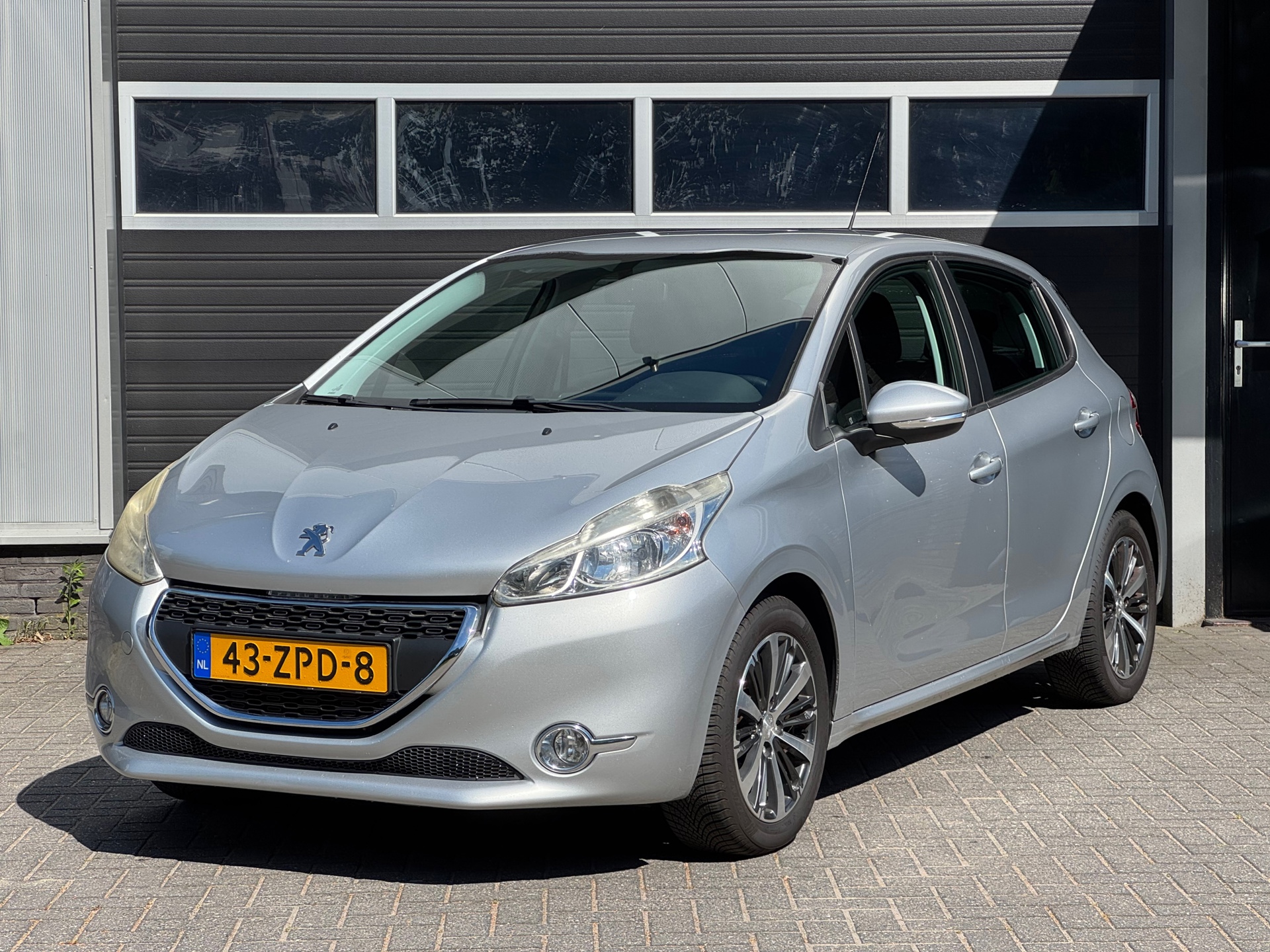 Peugeot 208 1.2 VTi Active Navi, Cruise, PDC, NAP