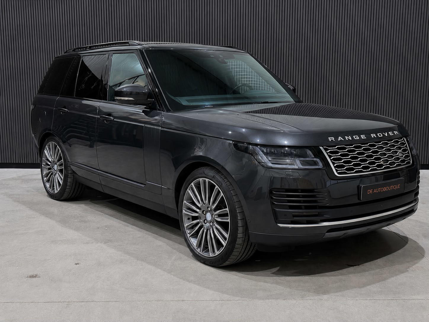 Land Rover Range Rover P400e Vogue / Pano / Meridian / Softclose / 22'' LM