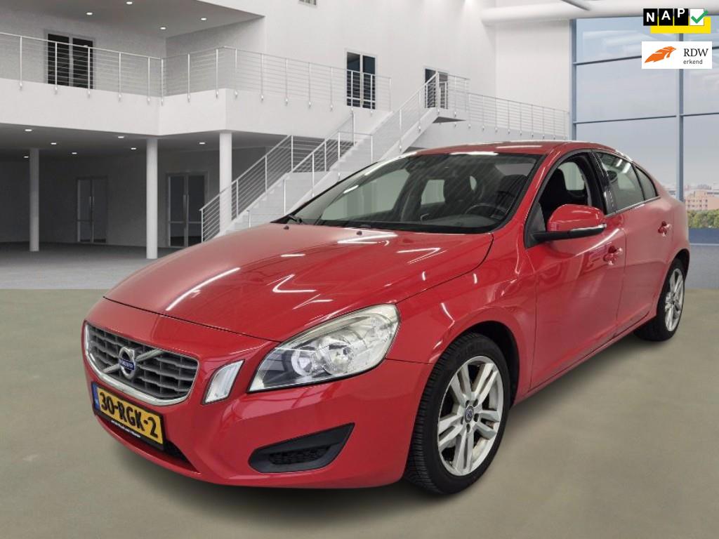 Volvo S60 1.6 DRIVe Kinetic / AUTO RIJD PRIMA / NL PRIJS 4399