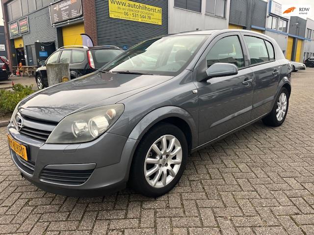 1.6 Enjoy , nette Nederlandse auto , boekjes enz