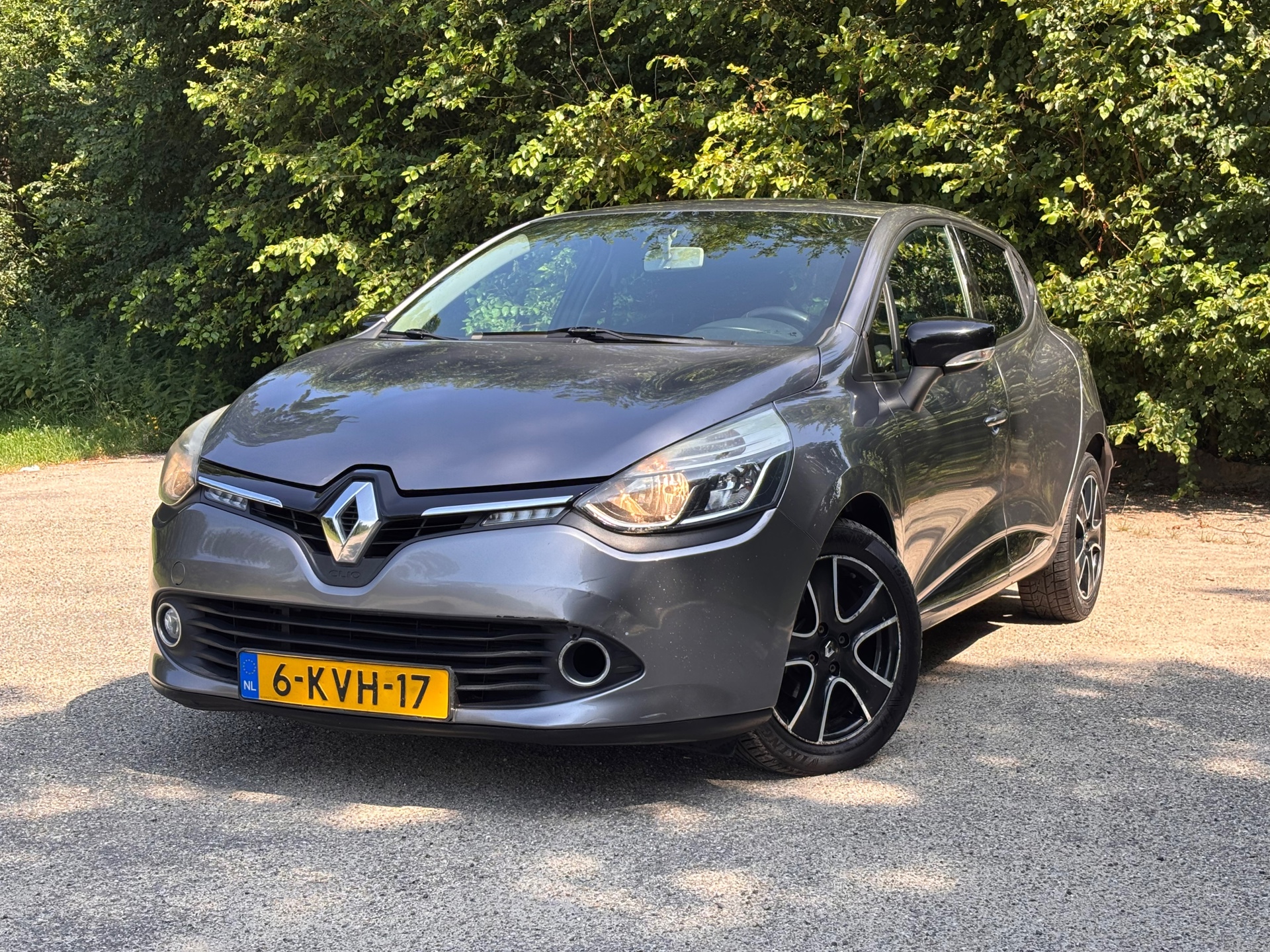 Renault Clio 0.9 TCe Expression | Cruise + Navi + Airco Nu € 3.950,- !!!