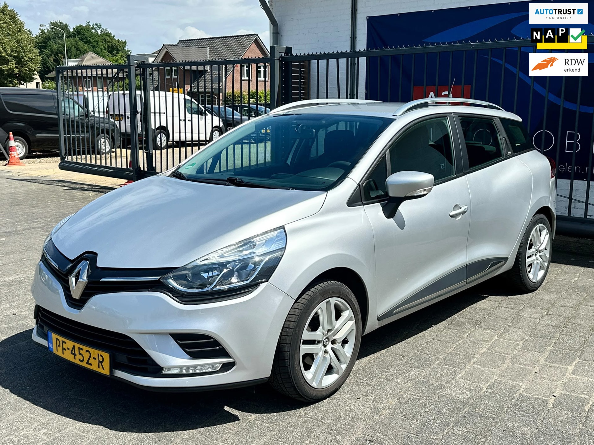 Renault Clio Estate 0.9 TCe Zen / AIRCO / NAVIGATIE / CRUISE CONTROL / NAP!!