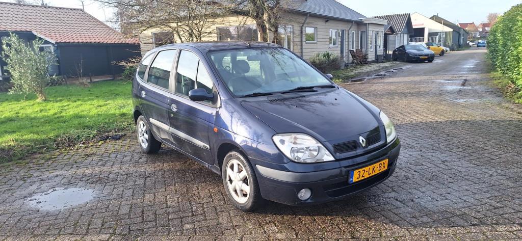 Renault Scénic 1.6-16V RXT