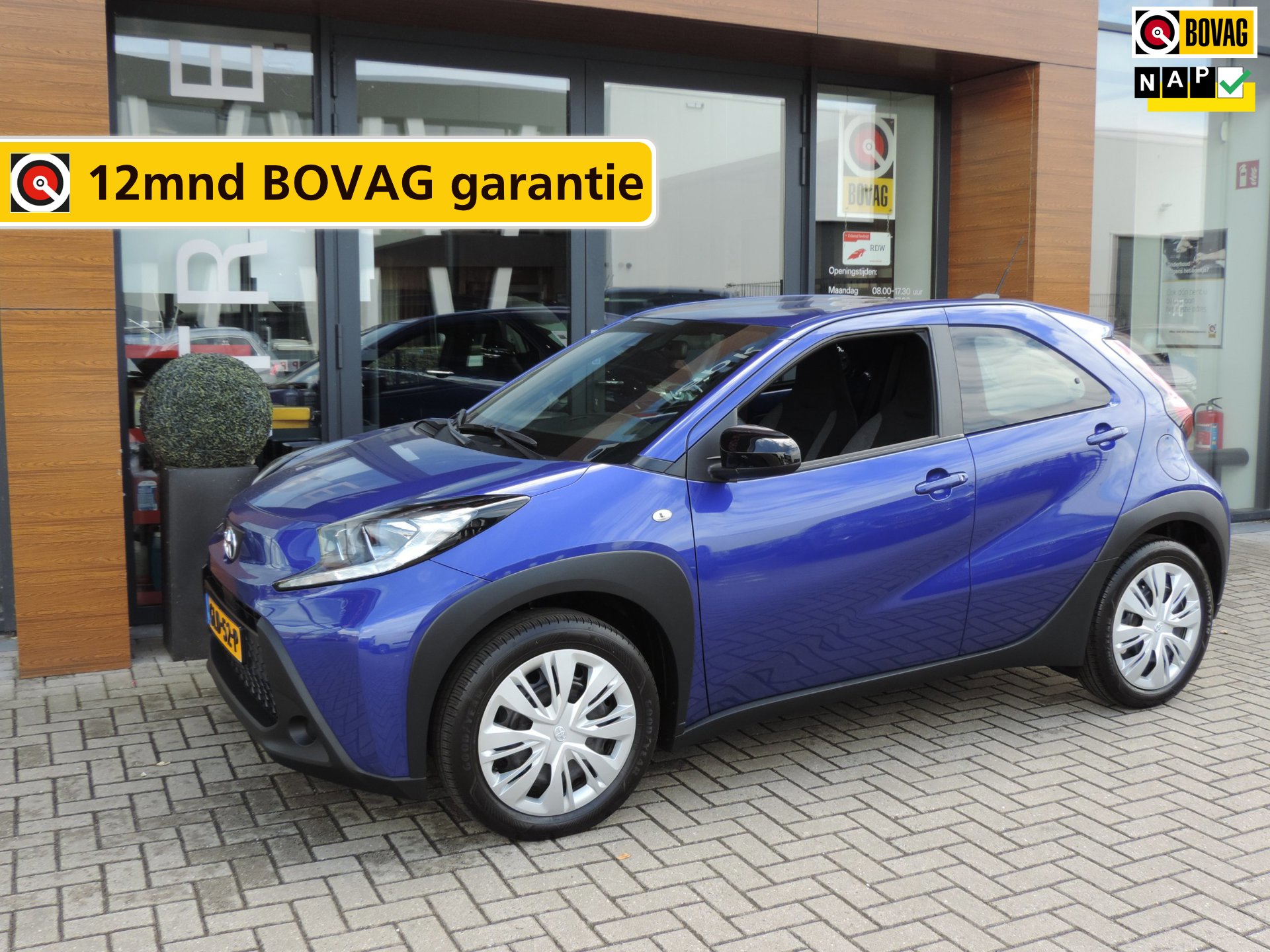 Toyota Aygo X 1.0 VVT-i S-CVT Play AUTOMAAT 17.000km | CarPlay | Airco | Camera | Bluetooth | Cruise contr | DAB | NLauto