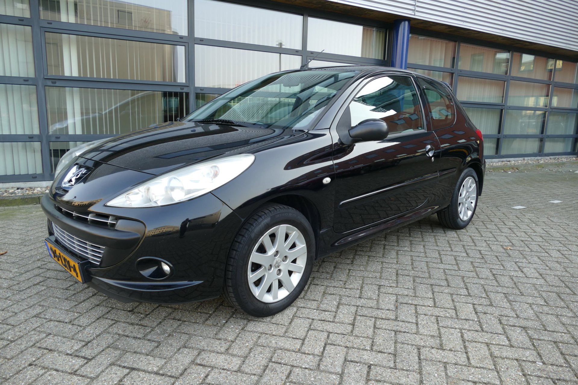 Peugeot 206 + 1.4 XS Apk 10-03-2027 Airco