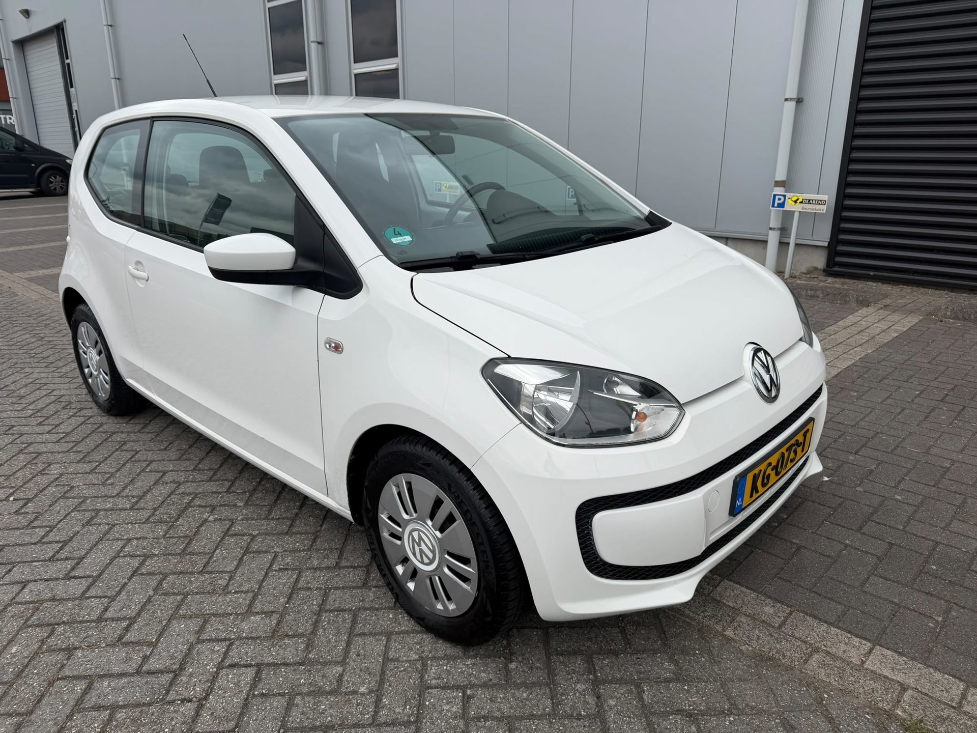Volkswagen Up! 1.0 take up! BlueMotion Airco APK