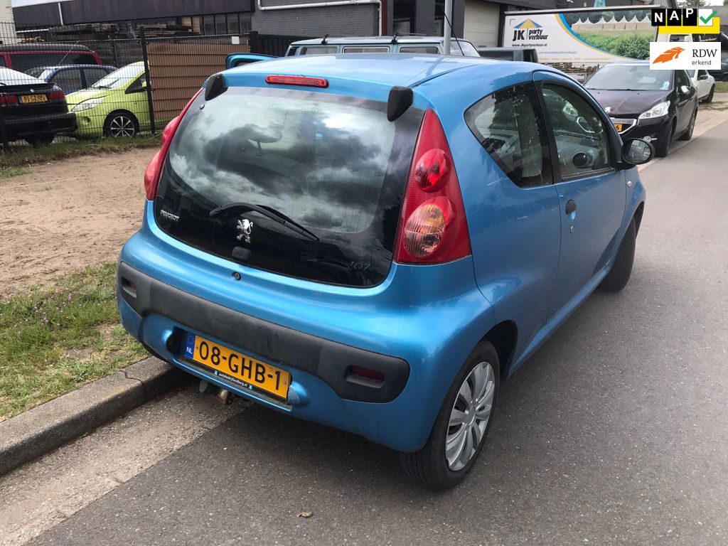 Peugeot 107 1.0-12V XR