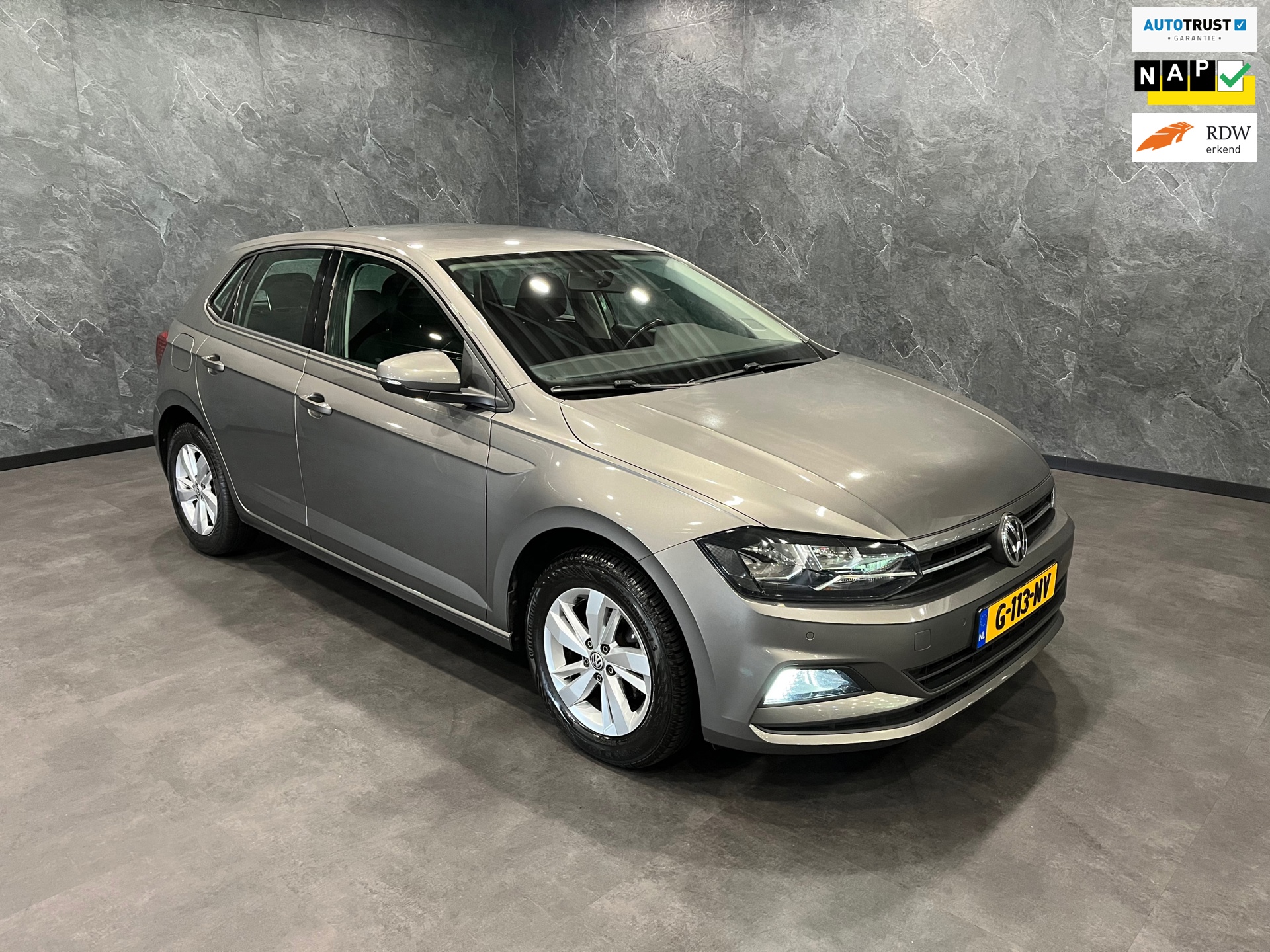 Volkswagen Polo 1.0 TSI Comfortline CARPLAY PDC NAP