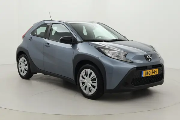 Toyota Aygo X Aygo X 1.0 Vvt-I Mt Play