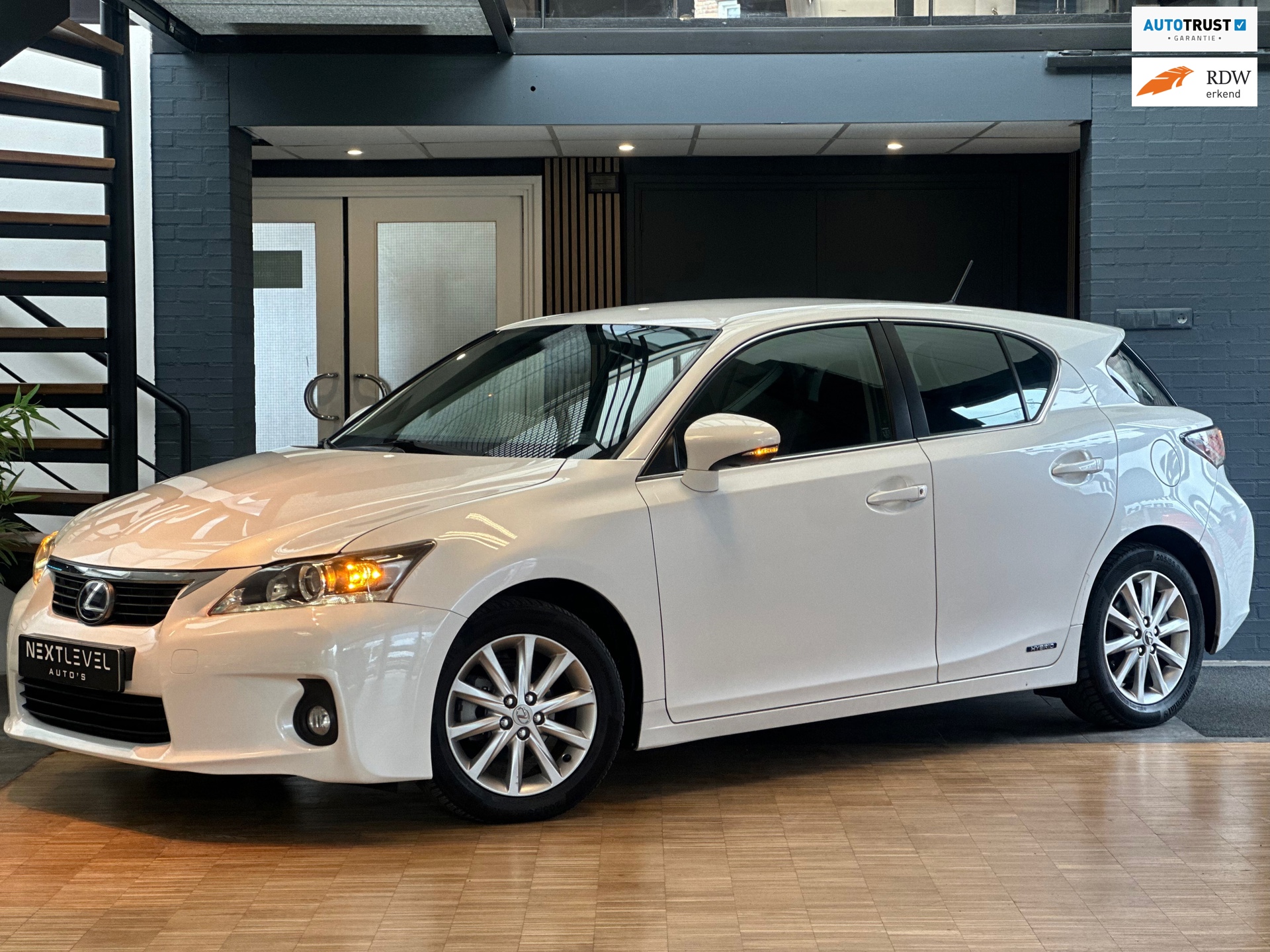 Lexus CT 200h Business Line Dealer Ond. Cruise Control APK