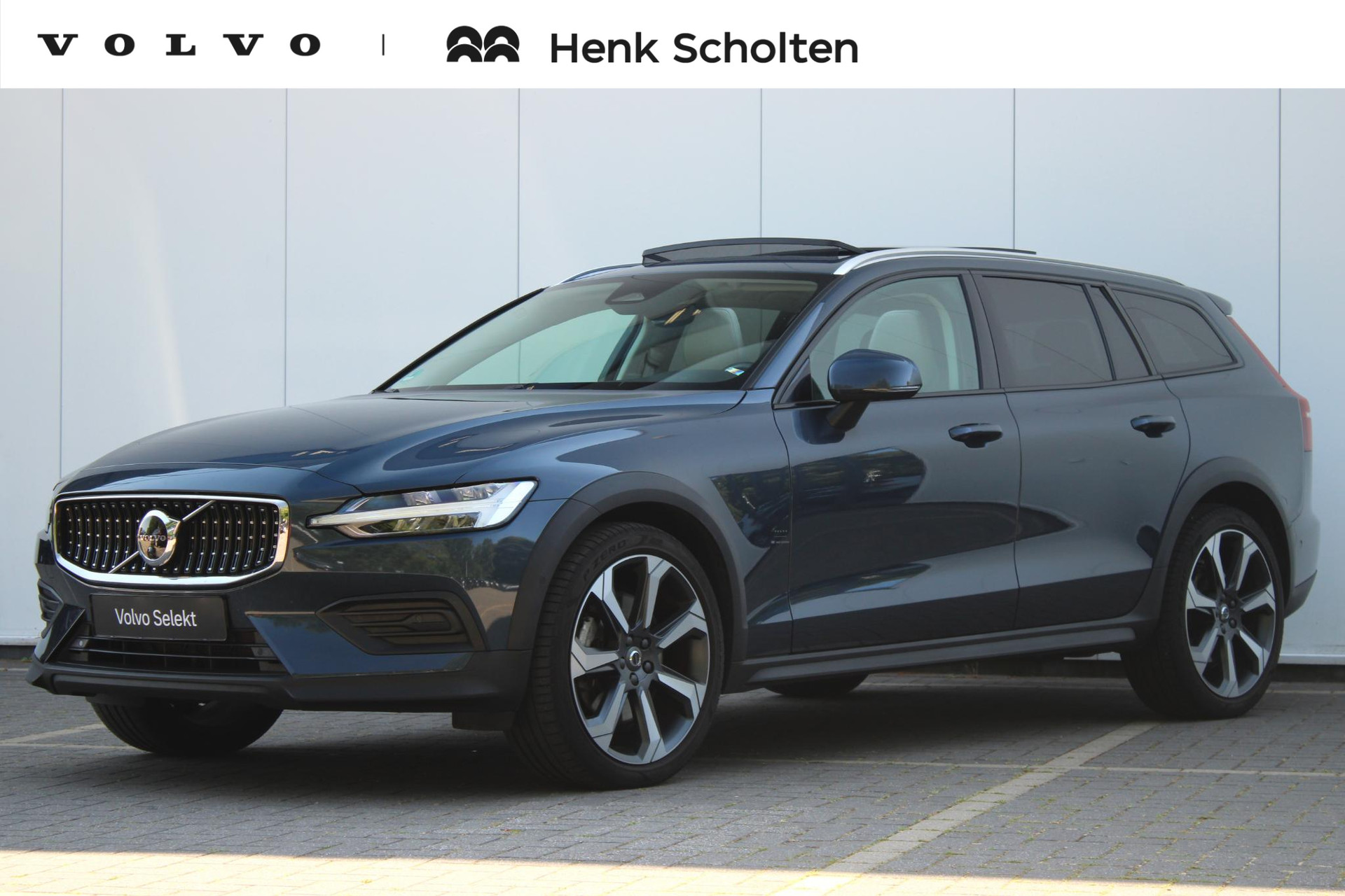 Volvo V60 Cross Country B5 AWD Pro