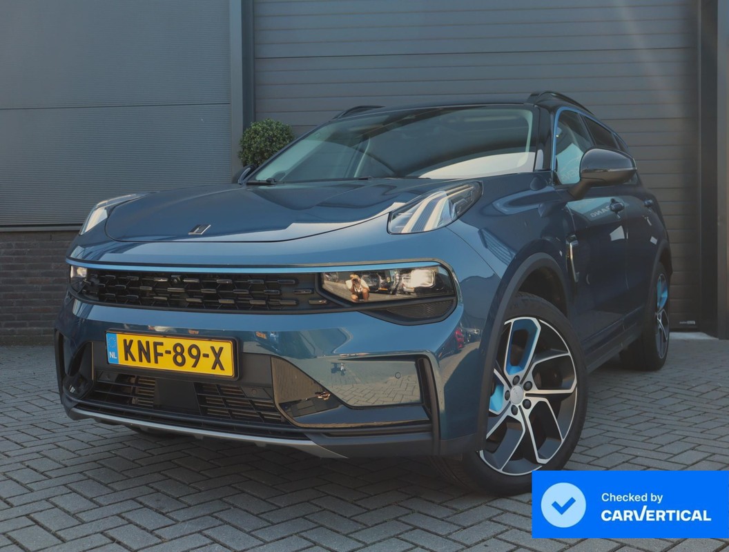 Lynk & Co 01 1.5 | Pano | Memory | Carplay