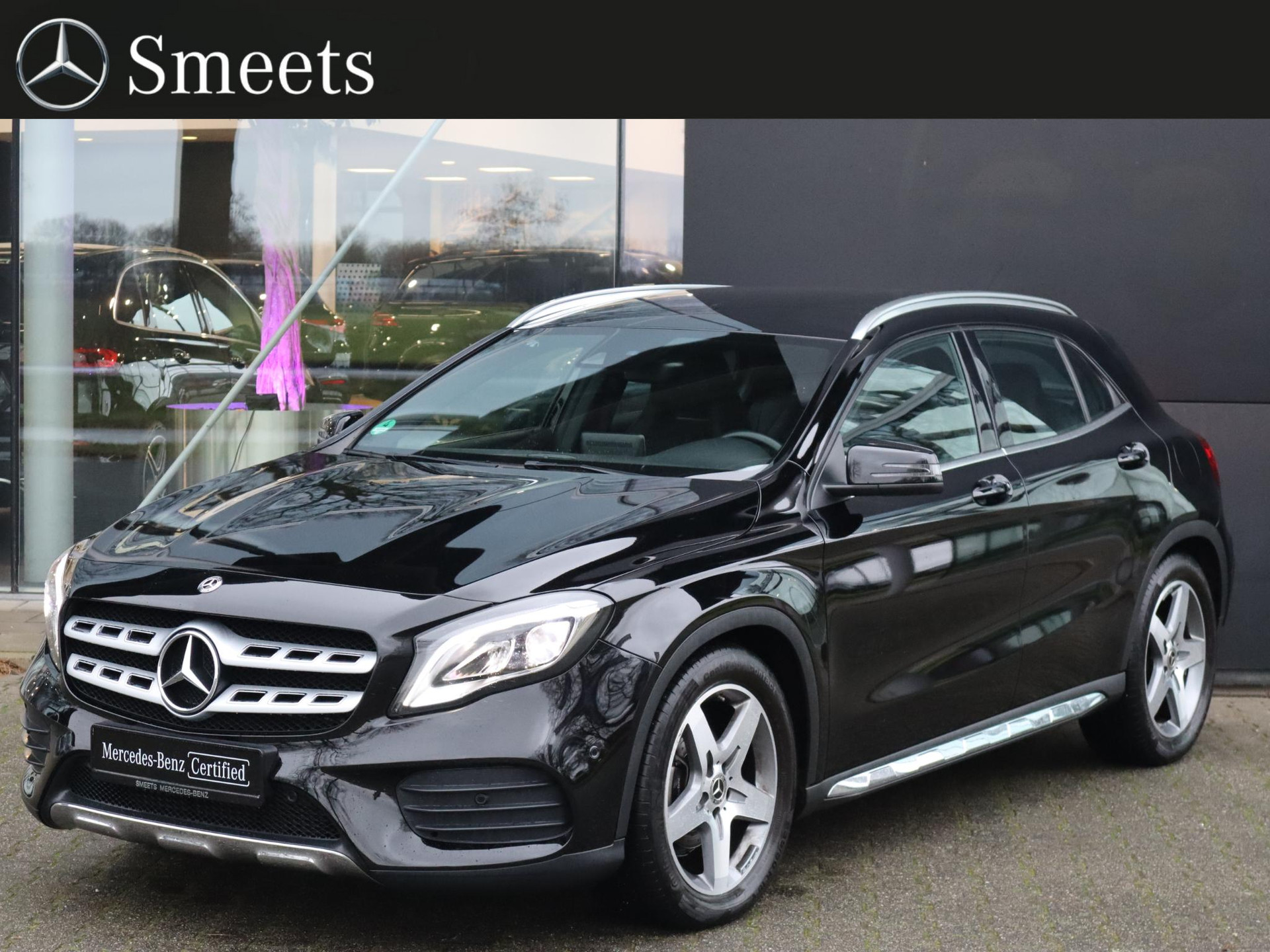 Mercedes-Benz GLA 180 Business Solution AMG
