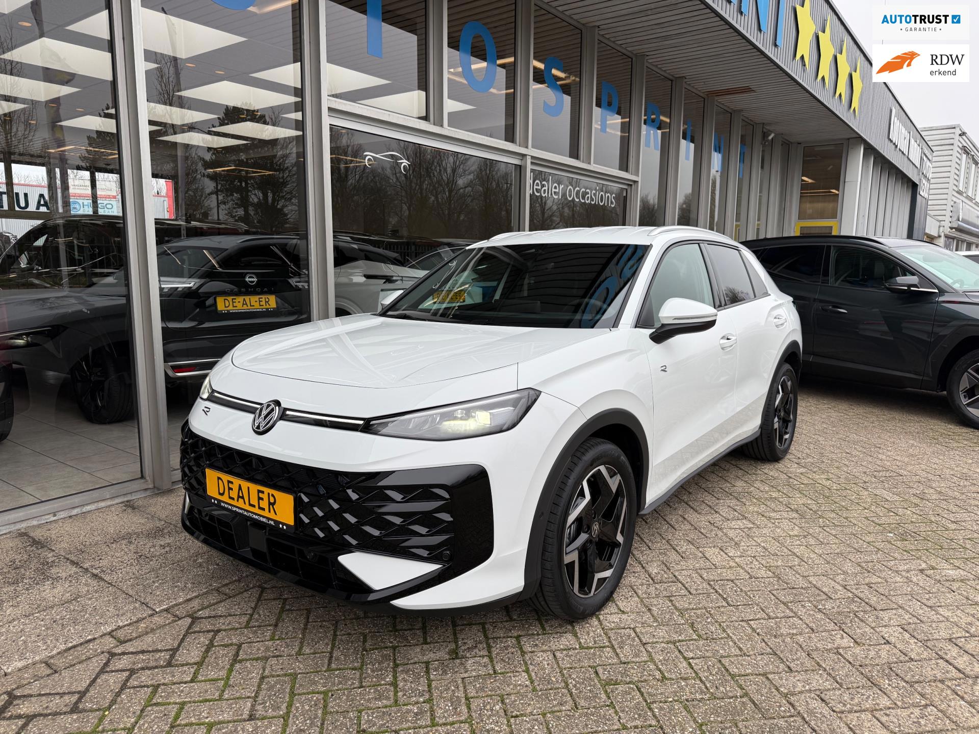 Volkswagen T-Roc 1.5 eTSI R-Line MODEL 2026 Business 150PK / ACHTERUITRIJCAMERA / ELEKT ACHERKLEP