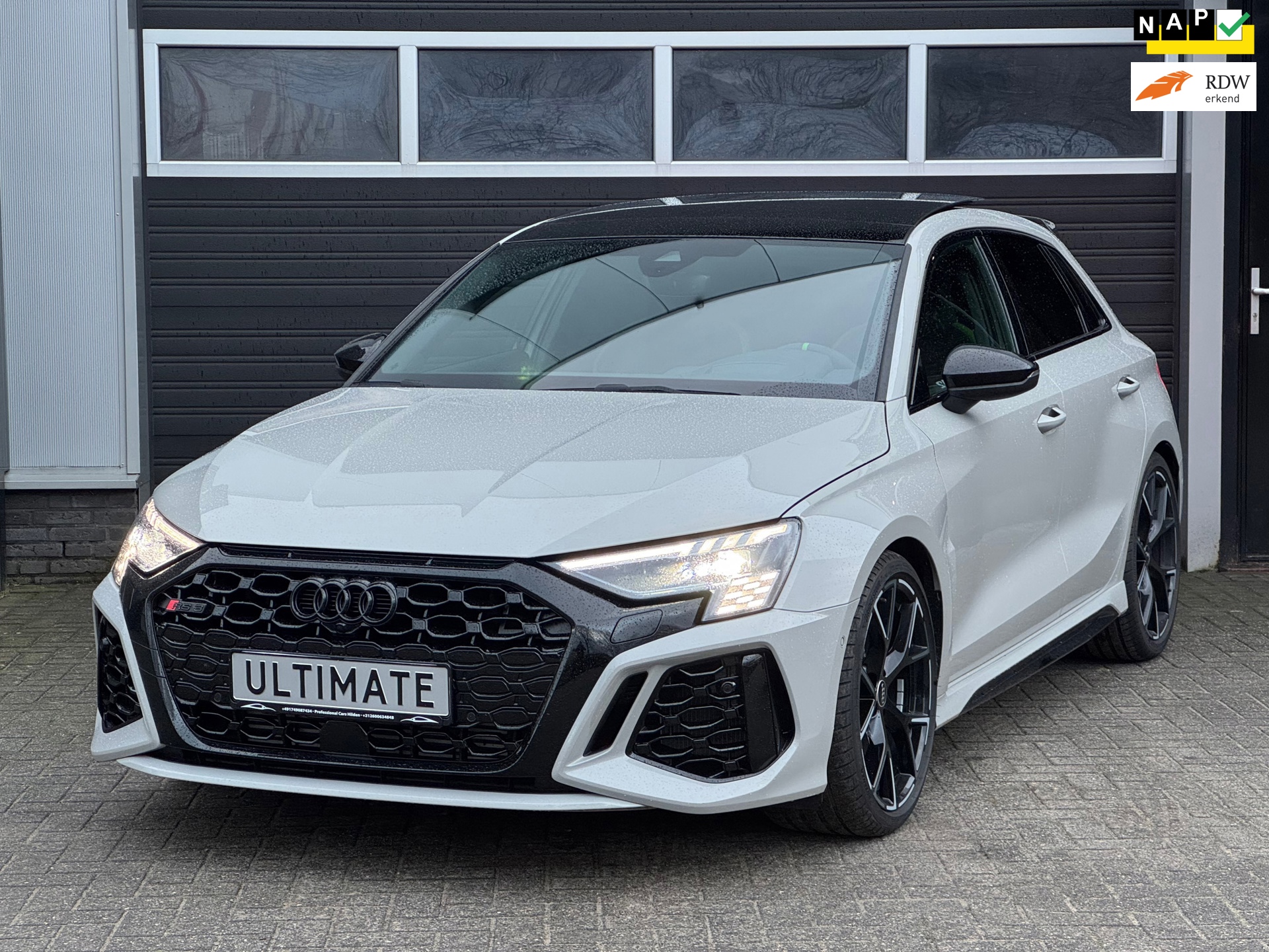 Audi RS 3 SPORTBACK 2.5 TFSI RS 3 quattro Keramische Schijven, HUD, Pano, Carbon, Vol Opties