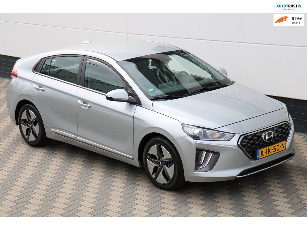 Hyundai IONIQ 1.6 GDi i-Motion - Plus CarPlay Camera ACC !!
