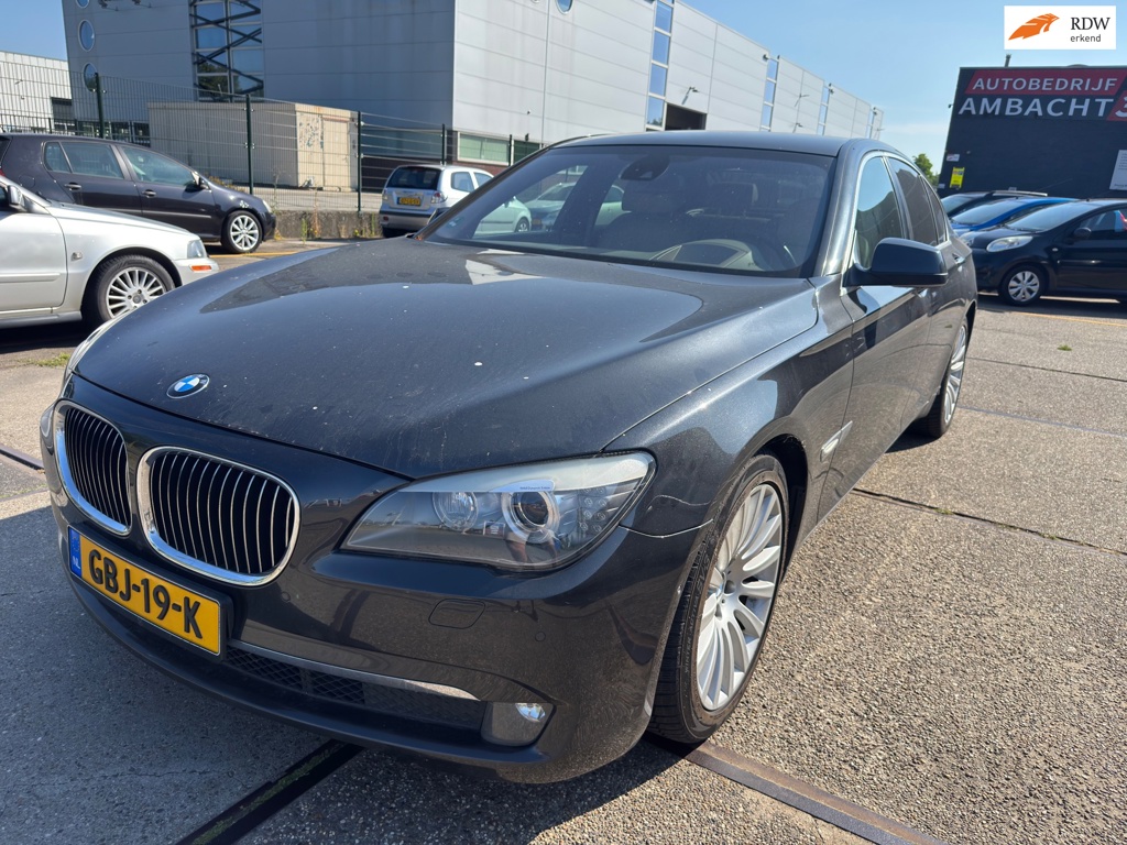 BMW 7-serie 750i zie tekst !!!!!!!