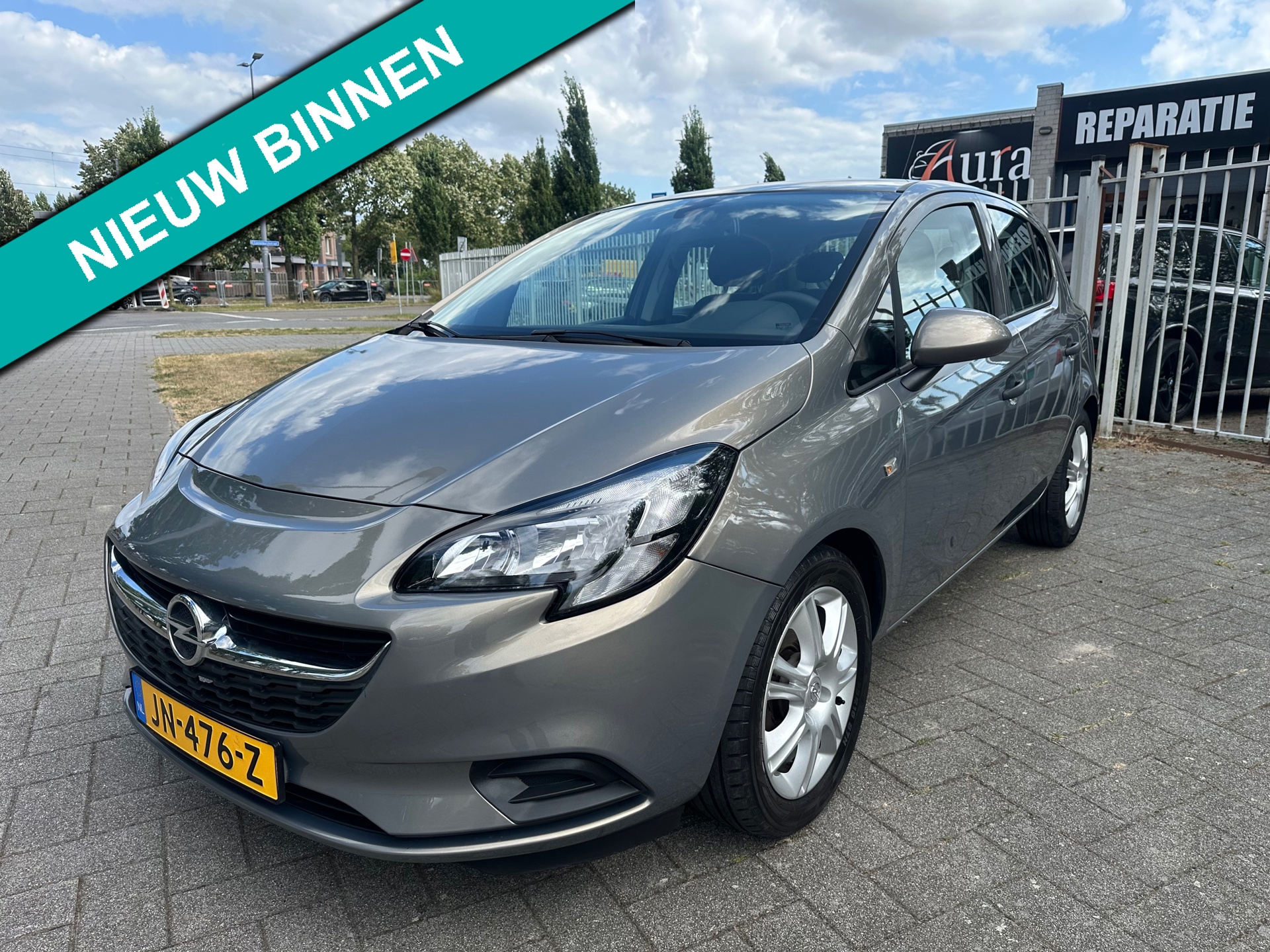 Opel Corsa 1.4 Edition automaat
