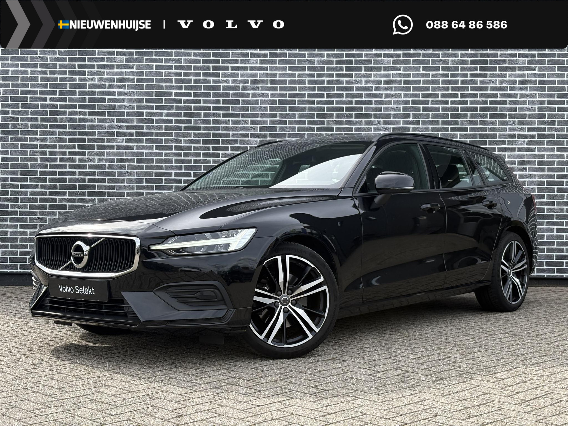 Volvo V60 2.0 B3 Momentum Advantage