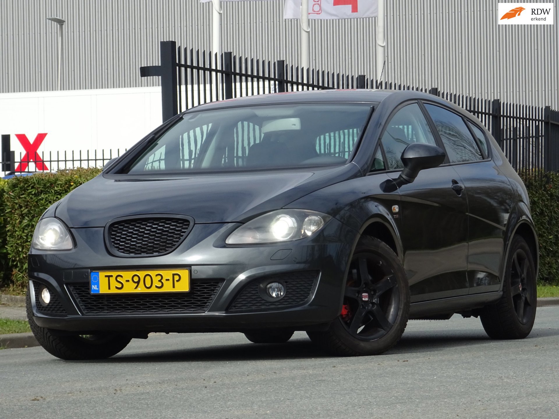 Seat Leon 1.8 TFSI 1-EIGENAAR NAVI/XENON/PDC/APK 04-2027