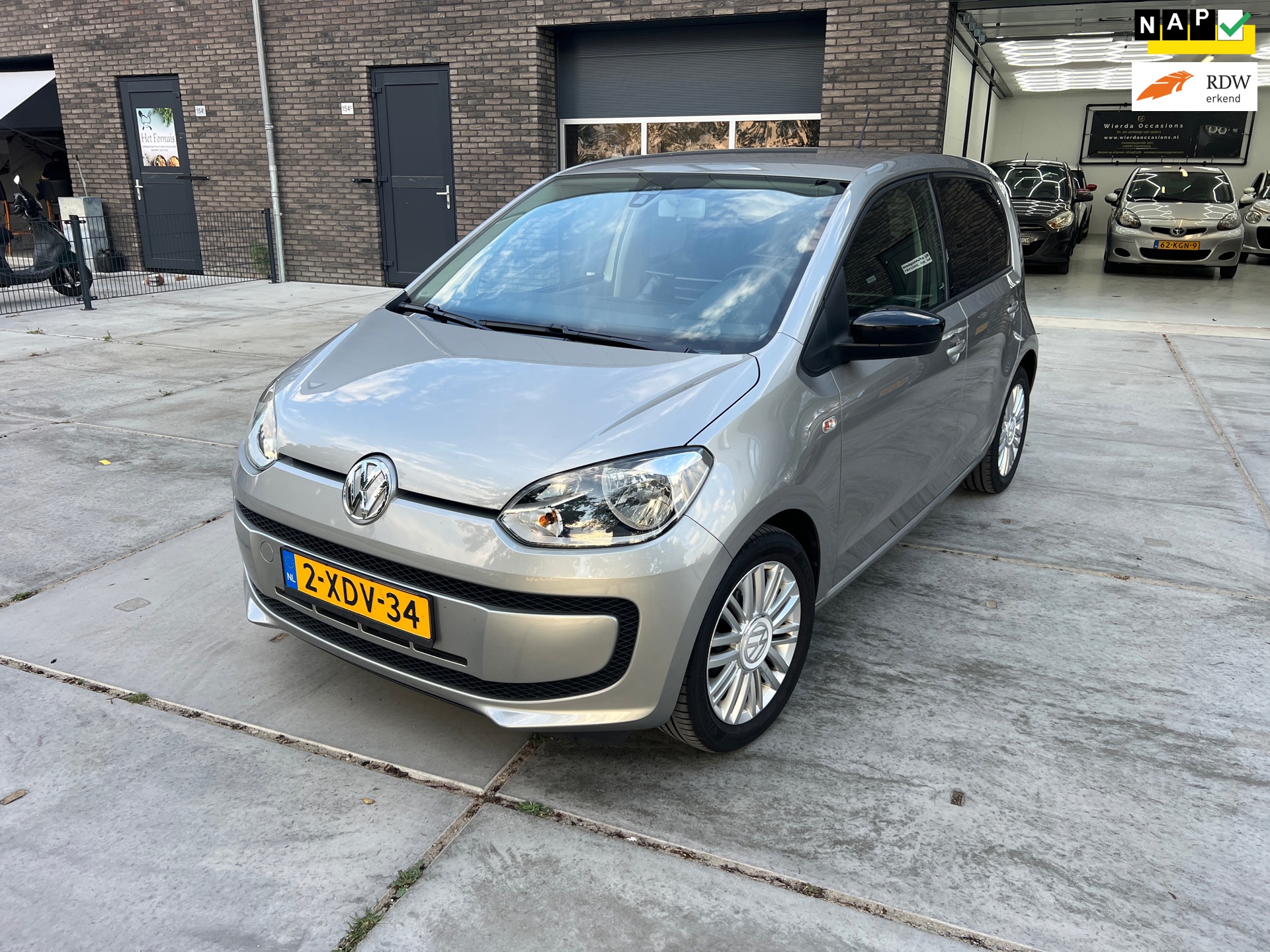 Volkswagen Up! 1.0 up! Edition BlueMotion Zeer nette Auto !