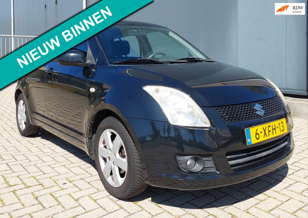 Suzuki Swift 1.3 Base 5 deurs zwart / Airco / Nieuwe APK