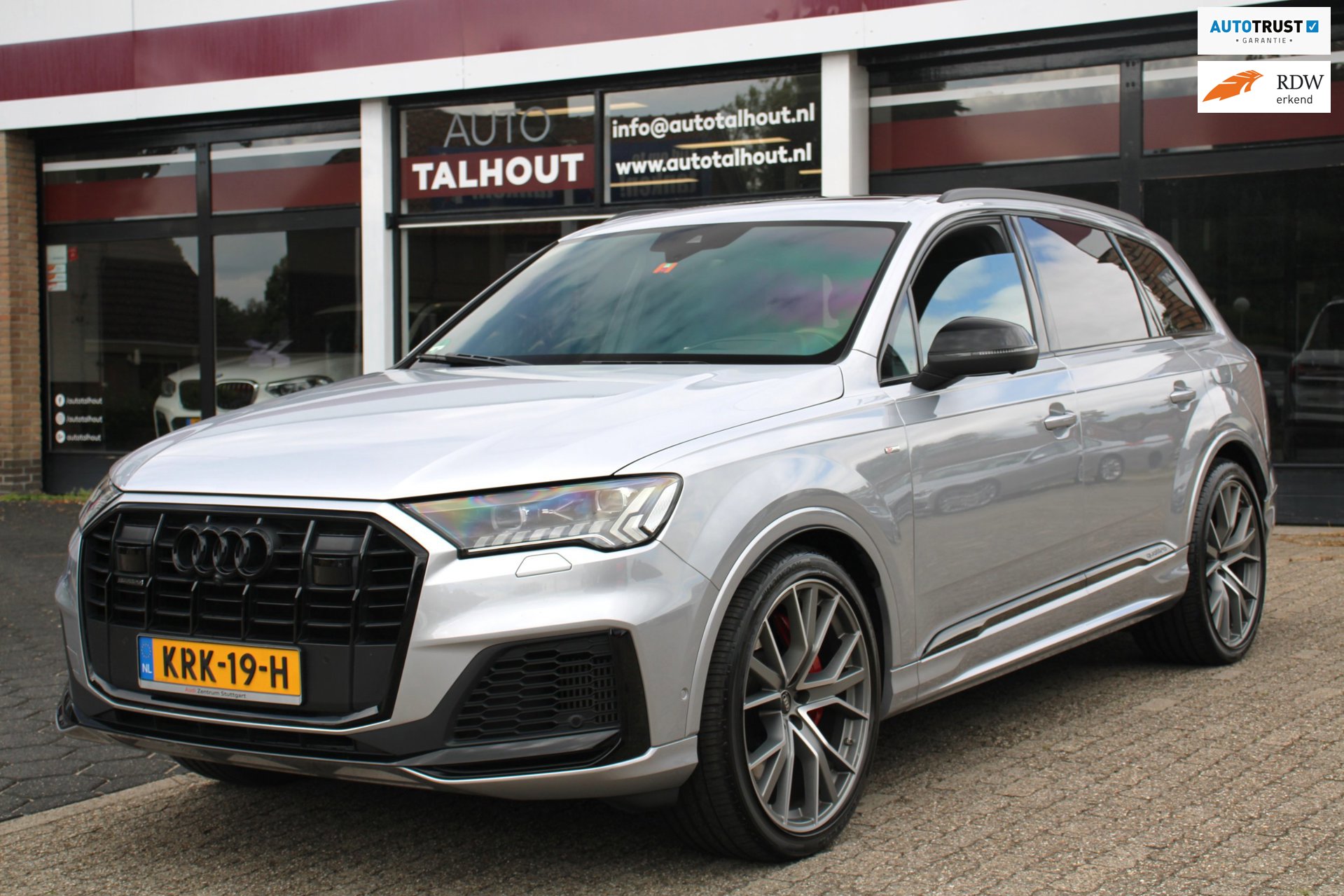 Audi Q7 60 TFSI e quattro Competition / Softclose, HUD, Laser lights, Panoramadak, Carplay, Elektr trekhaak, Hybride